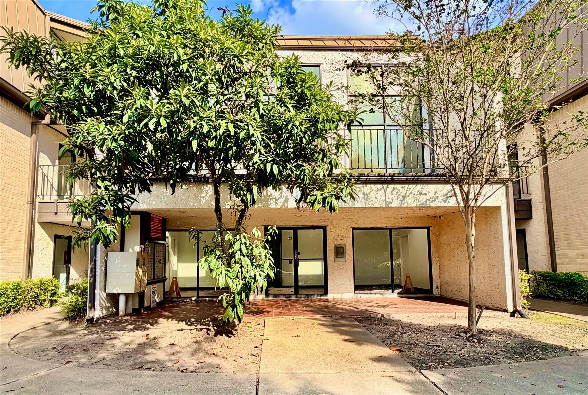 3075 Walnut Bend Lane #24 — photo