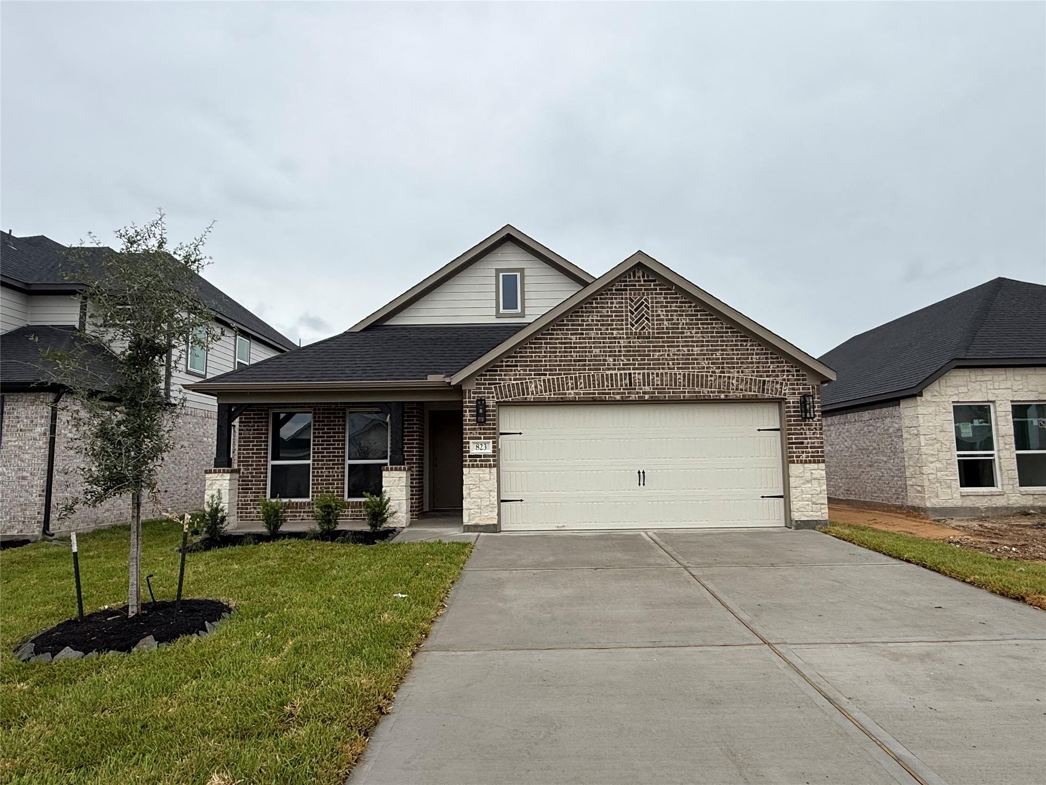 823 Orchard Vale Road — photo