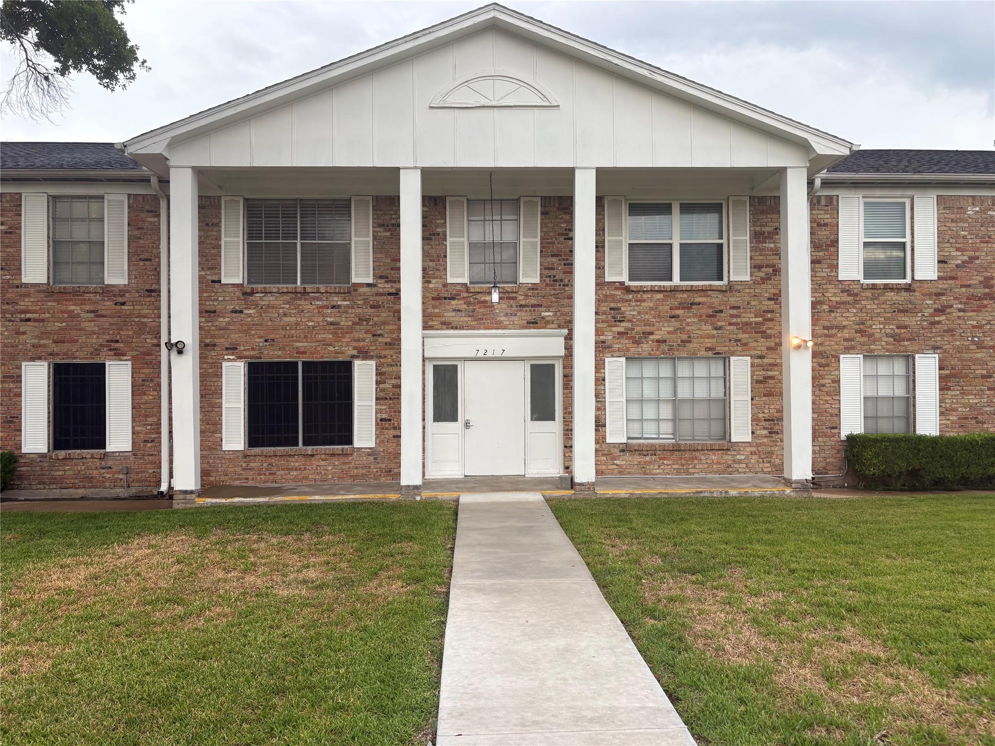7217 Beechnut Street — photo