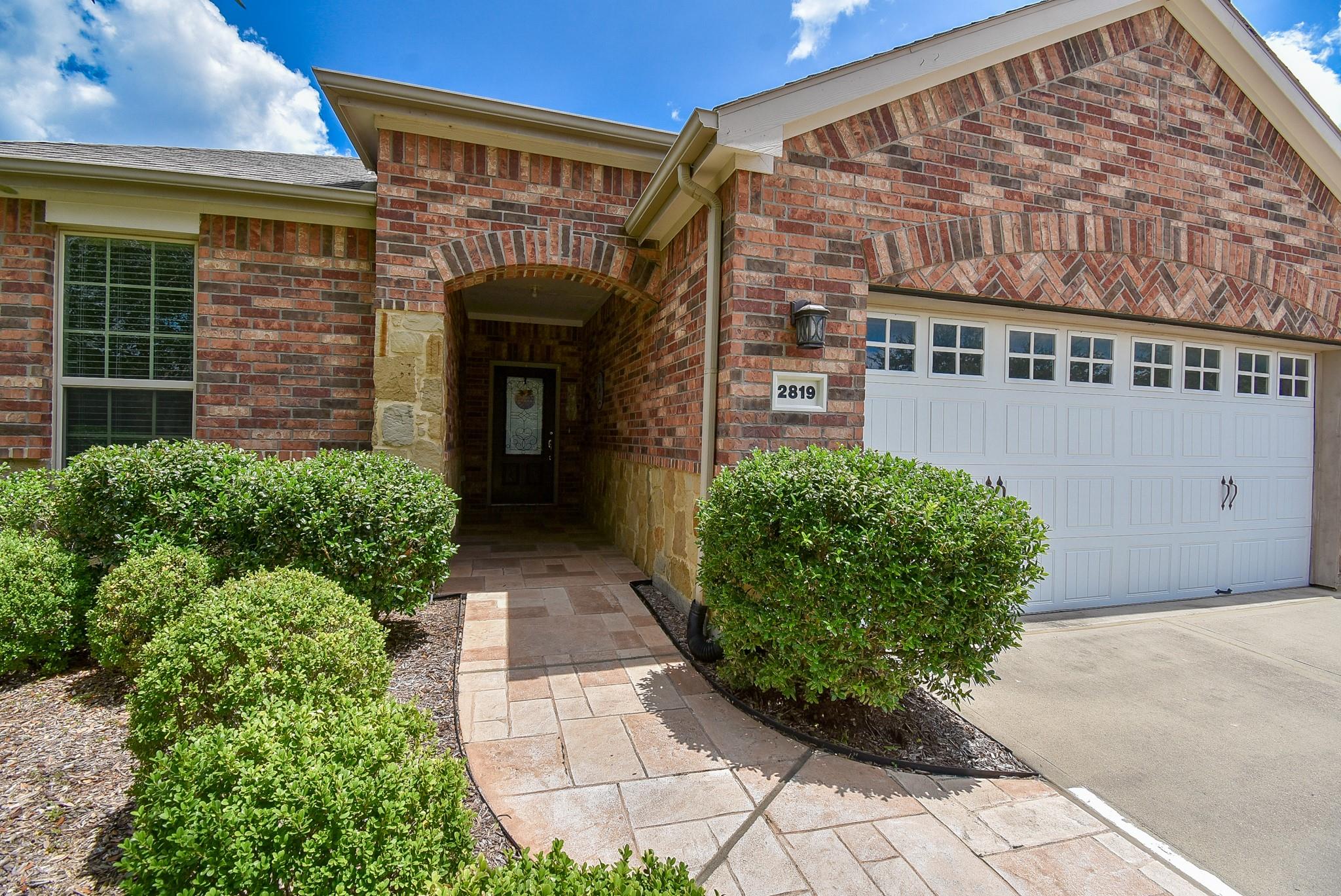 2819 Button Bush Drive — photo