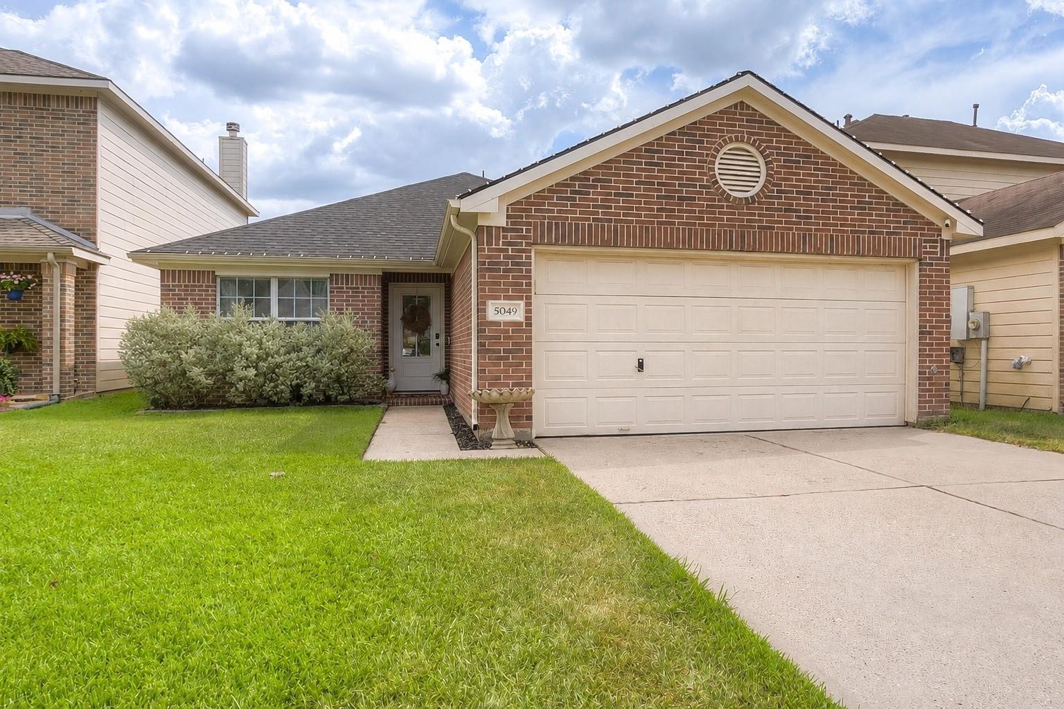 5049 Willow Point Drive — photo