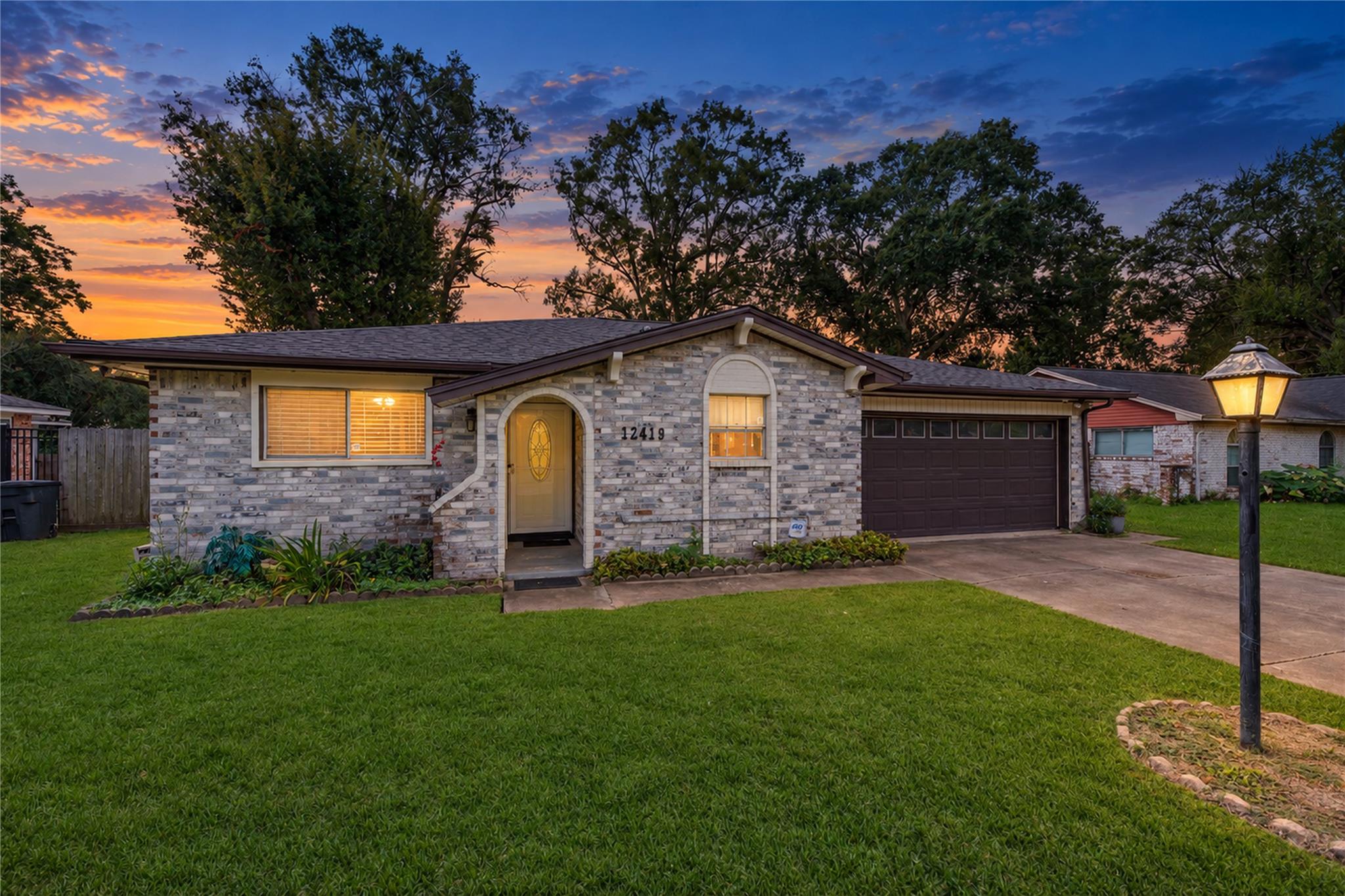 12419 Dermott Drive — photo