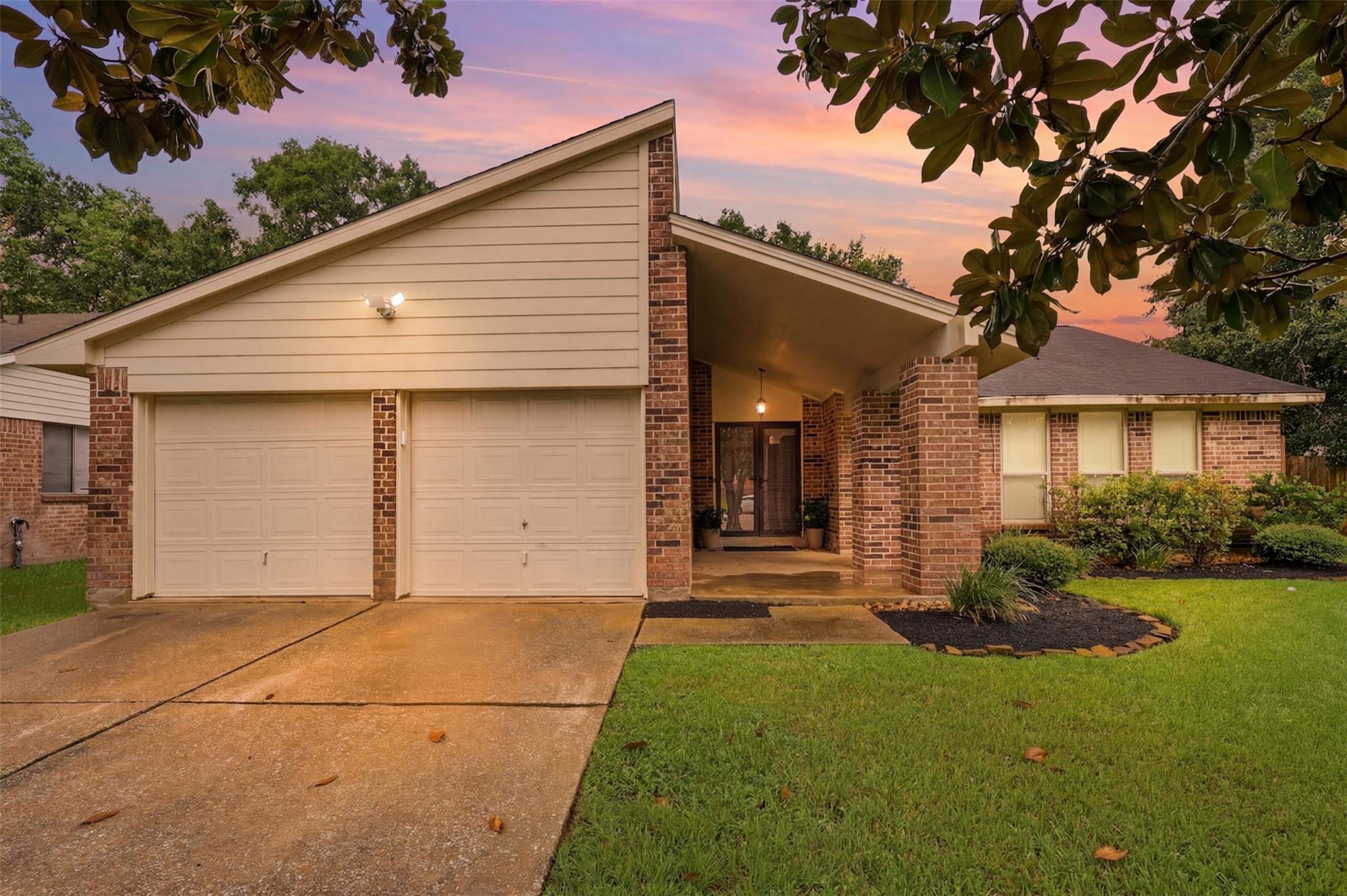 17506 Favor Bend Court — photo