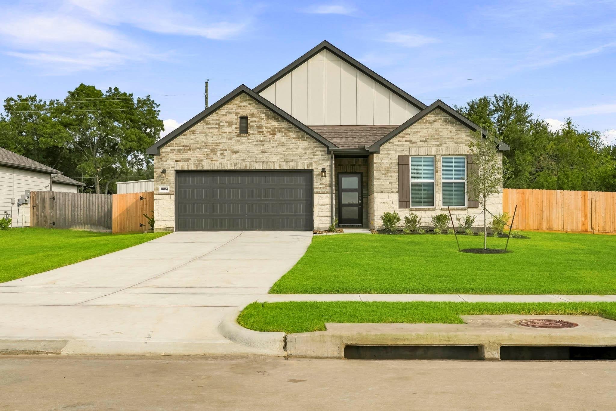 11014 Youngquist Drive — photo
