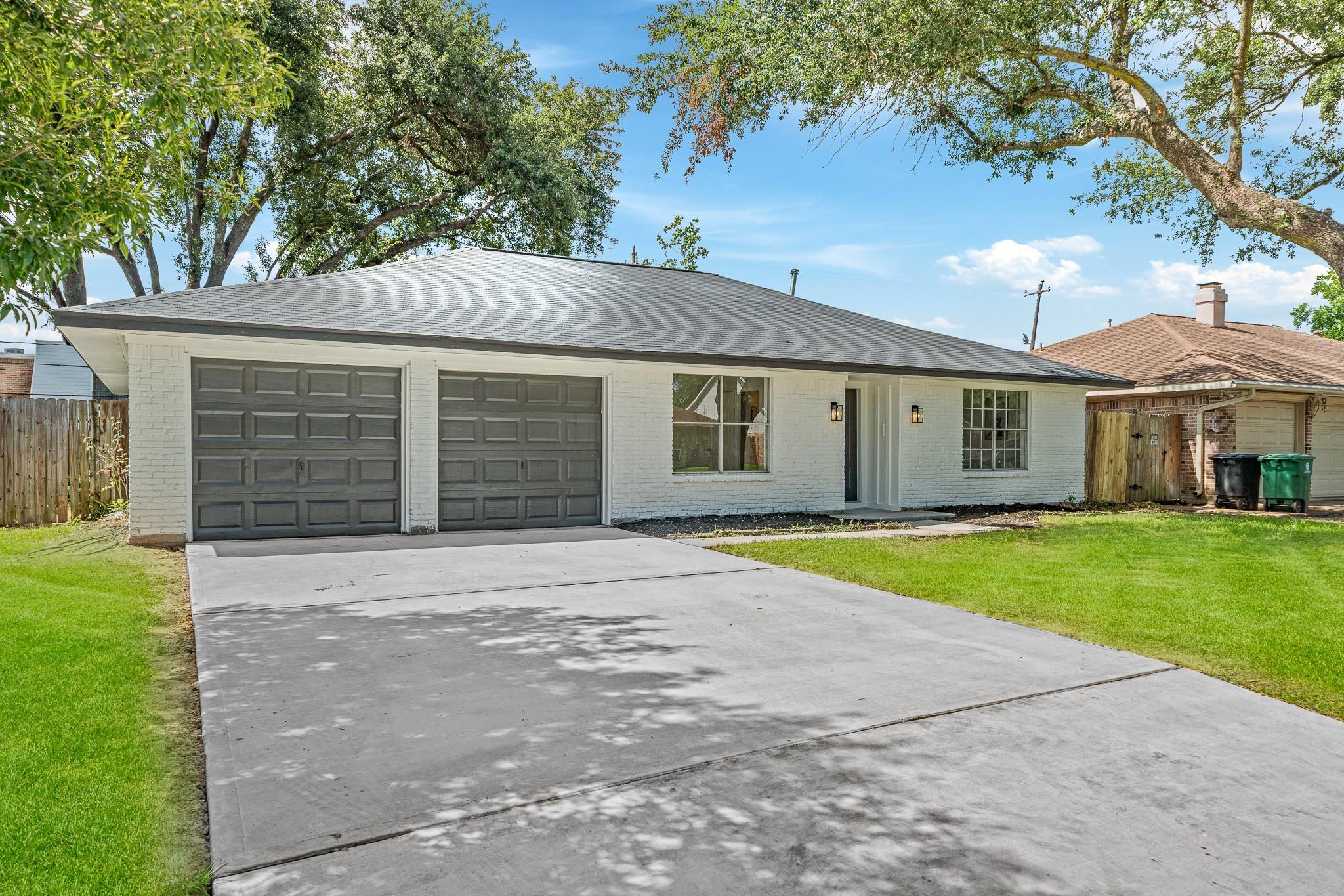 111 Princess Drive — photo