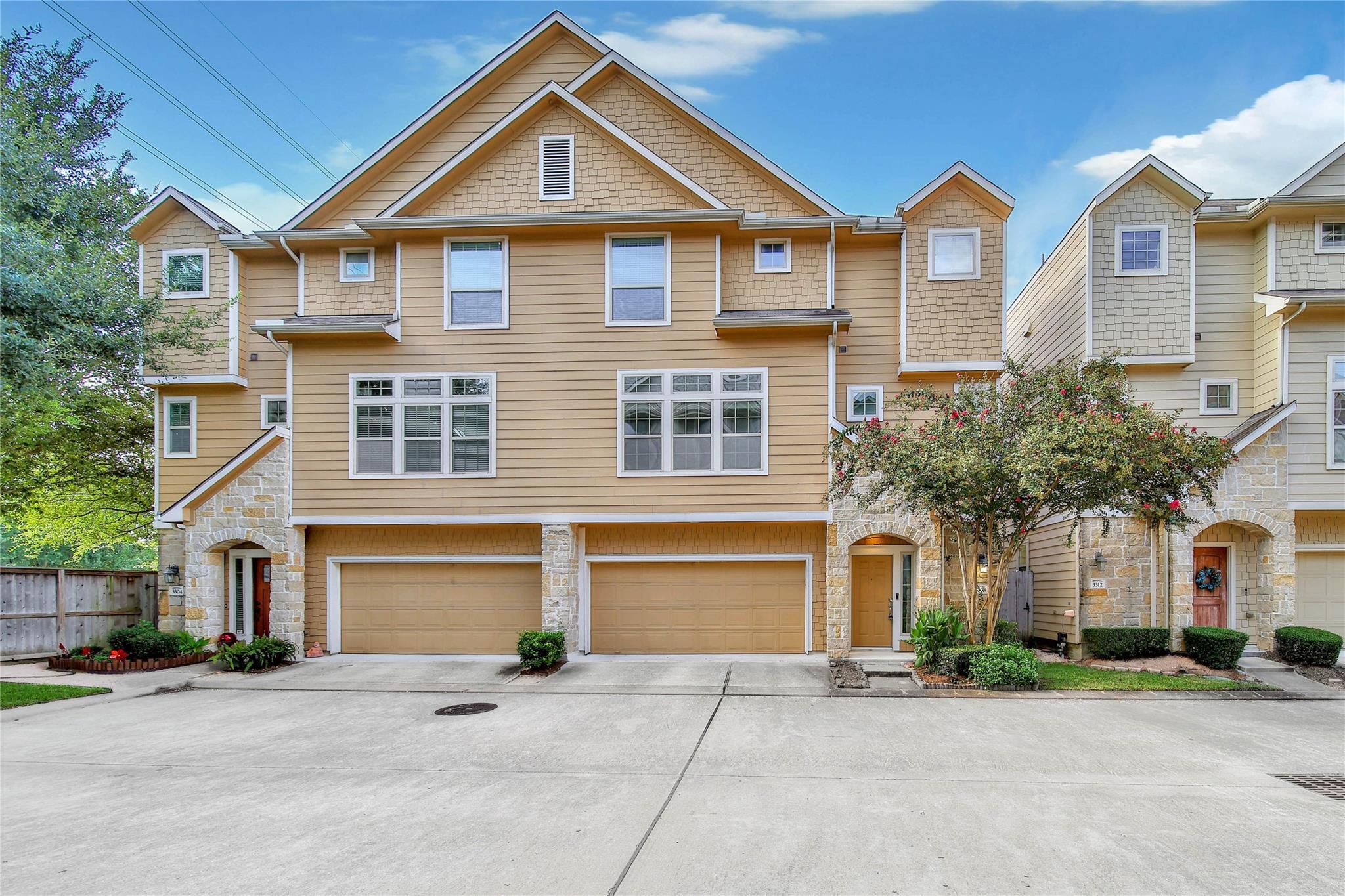 3308 Home Point Drive — photo