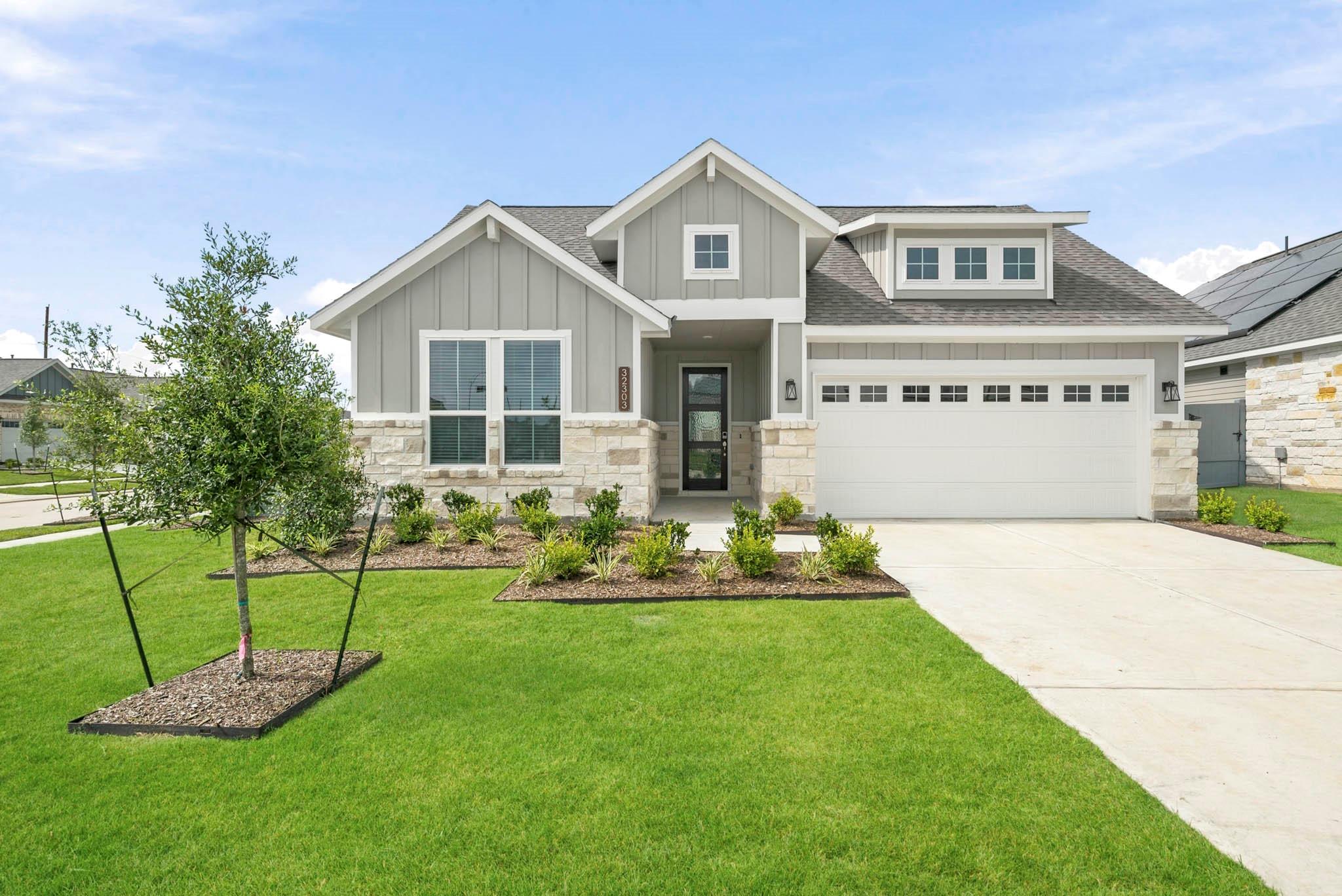 32303 Clouser Minnow Court — photo