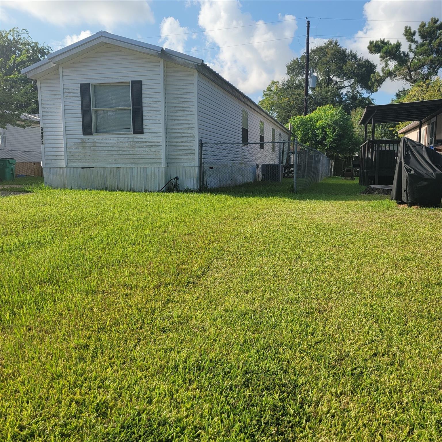 9934 Cedar Landing Drive — photo