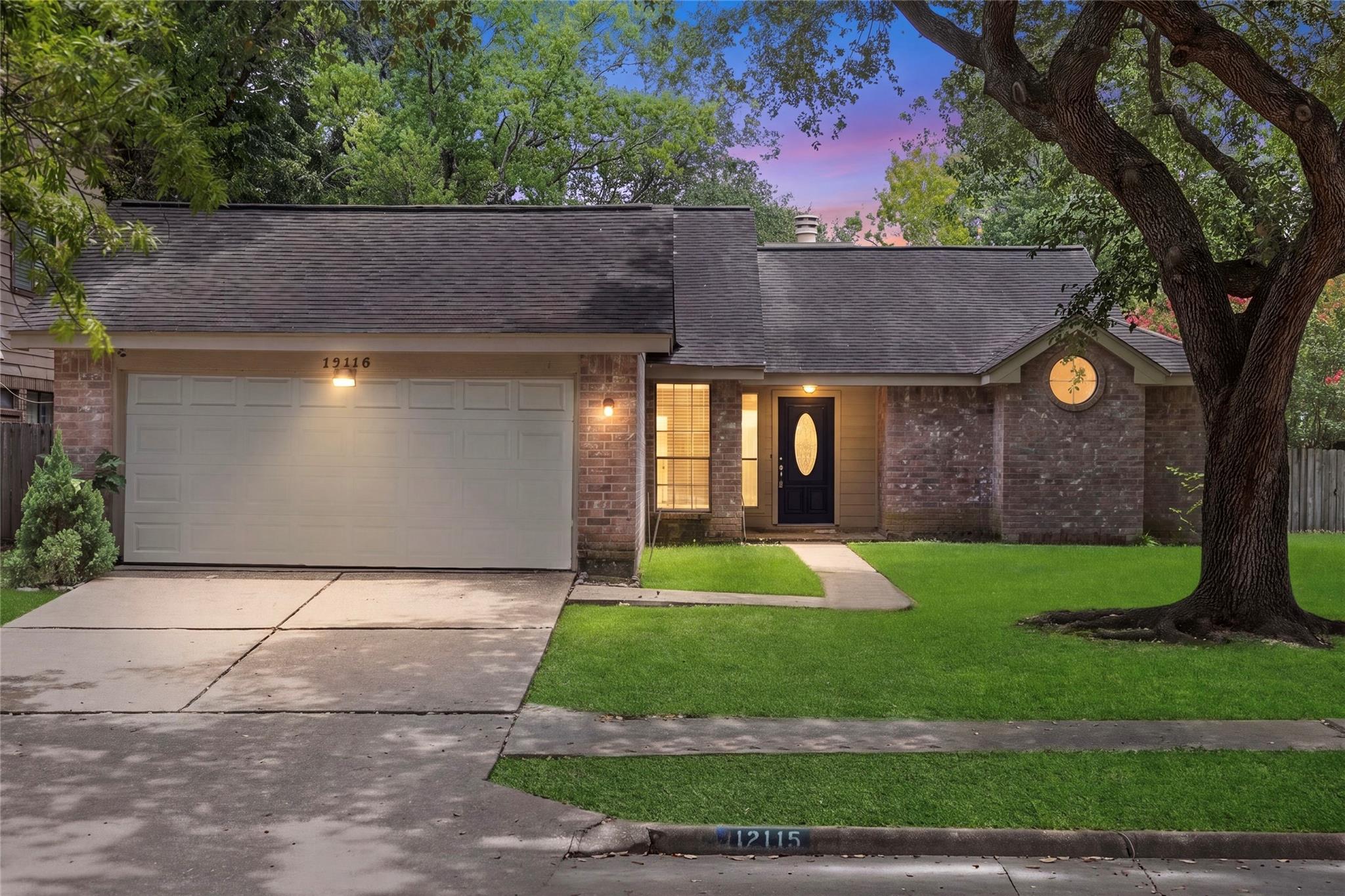 12115 Stableway Court — photo