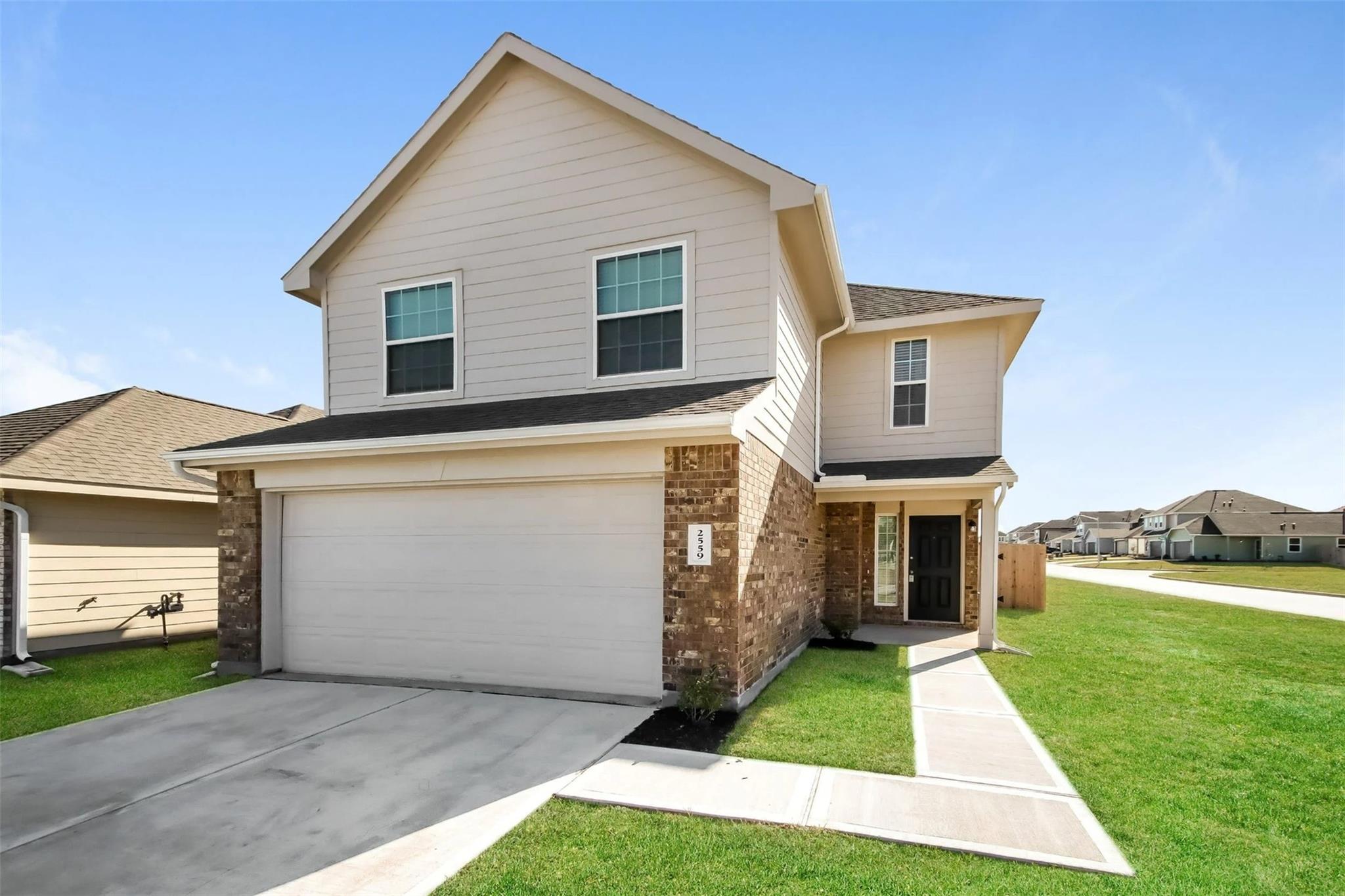 2559 Westslope Drive — photo