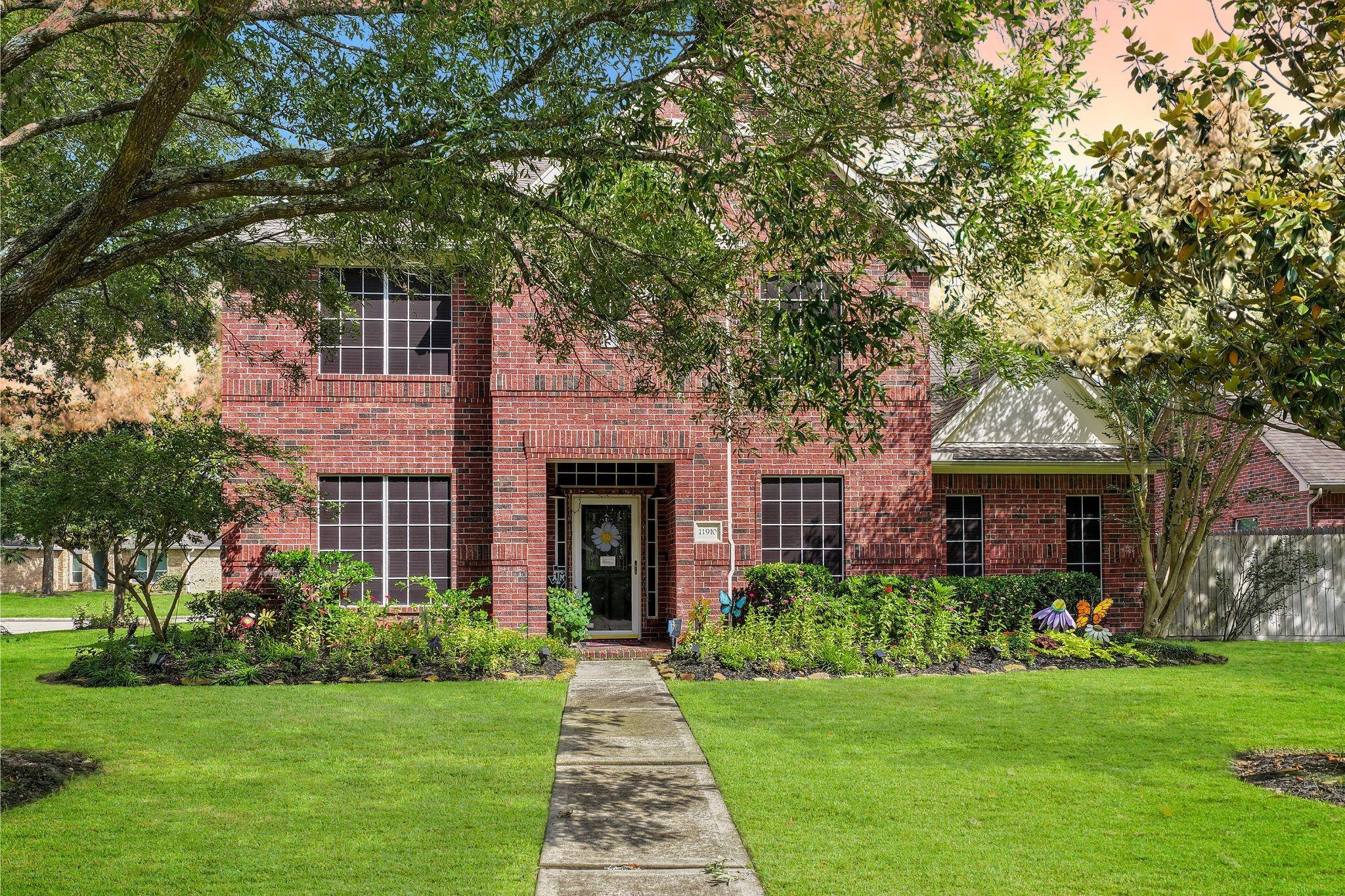 11910 Susie Court — photo