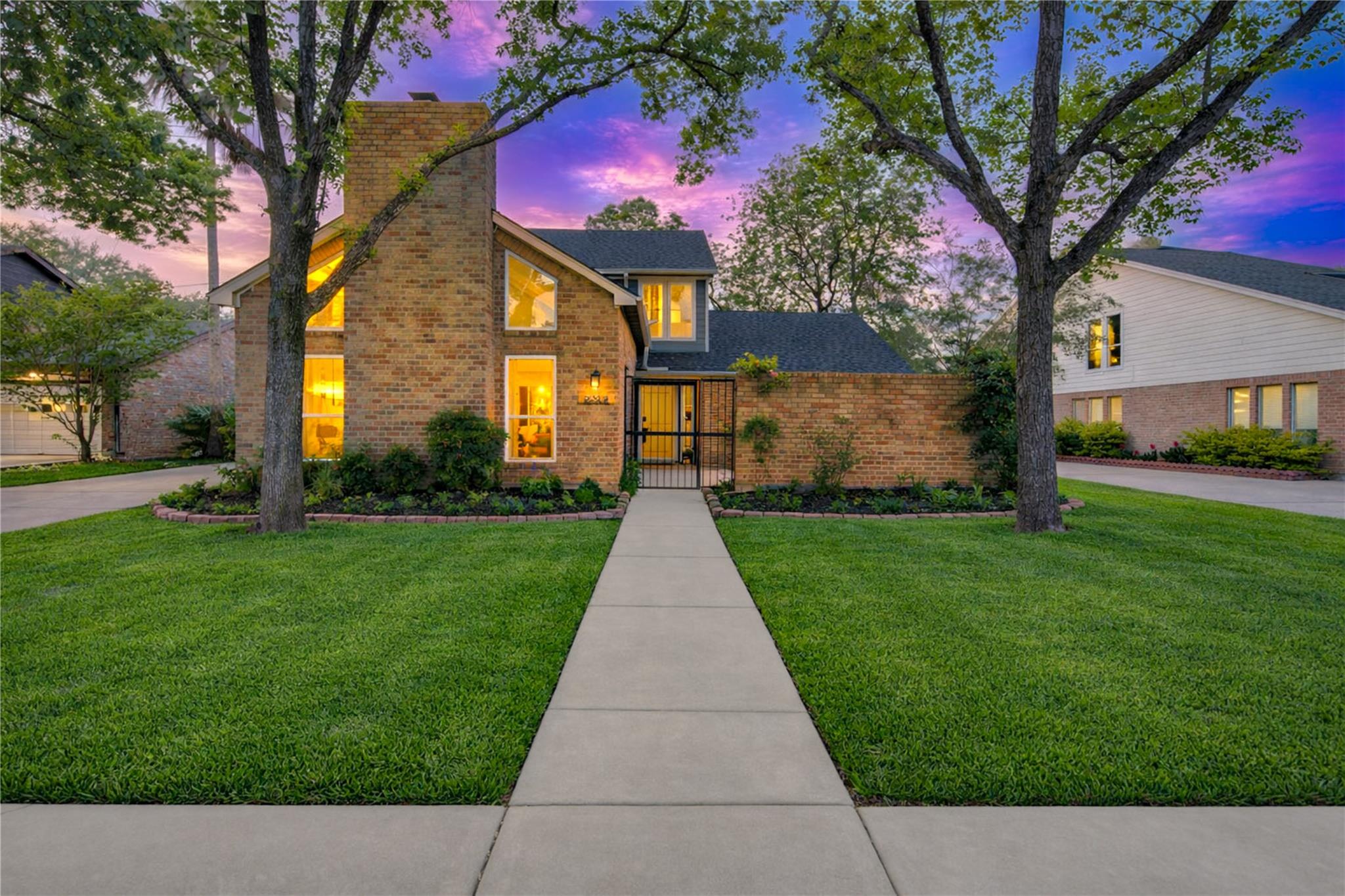 2258 Woodland Springs Street — photo
