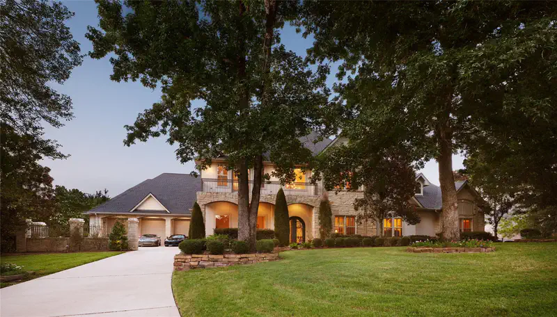 6702 Star Ledge Court — photo