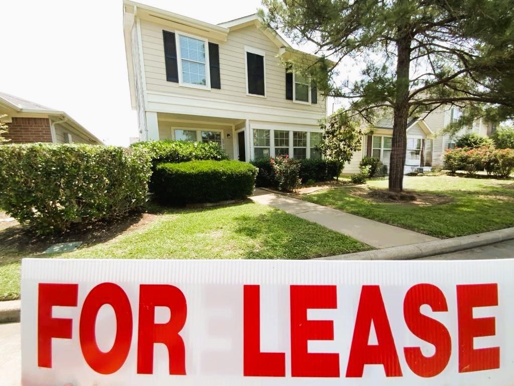 20626 Sycamore Crest Lane — photo