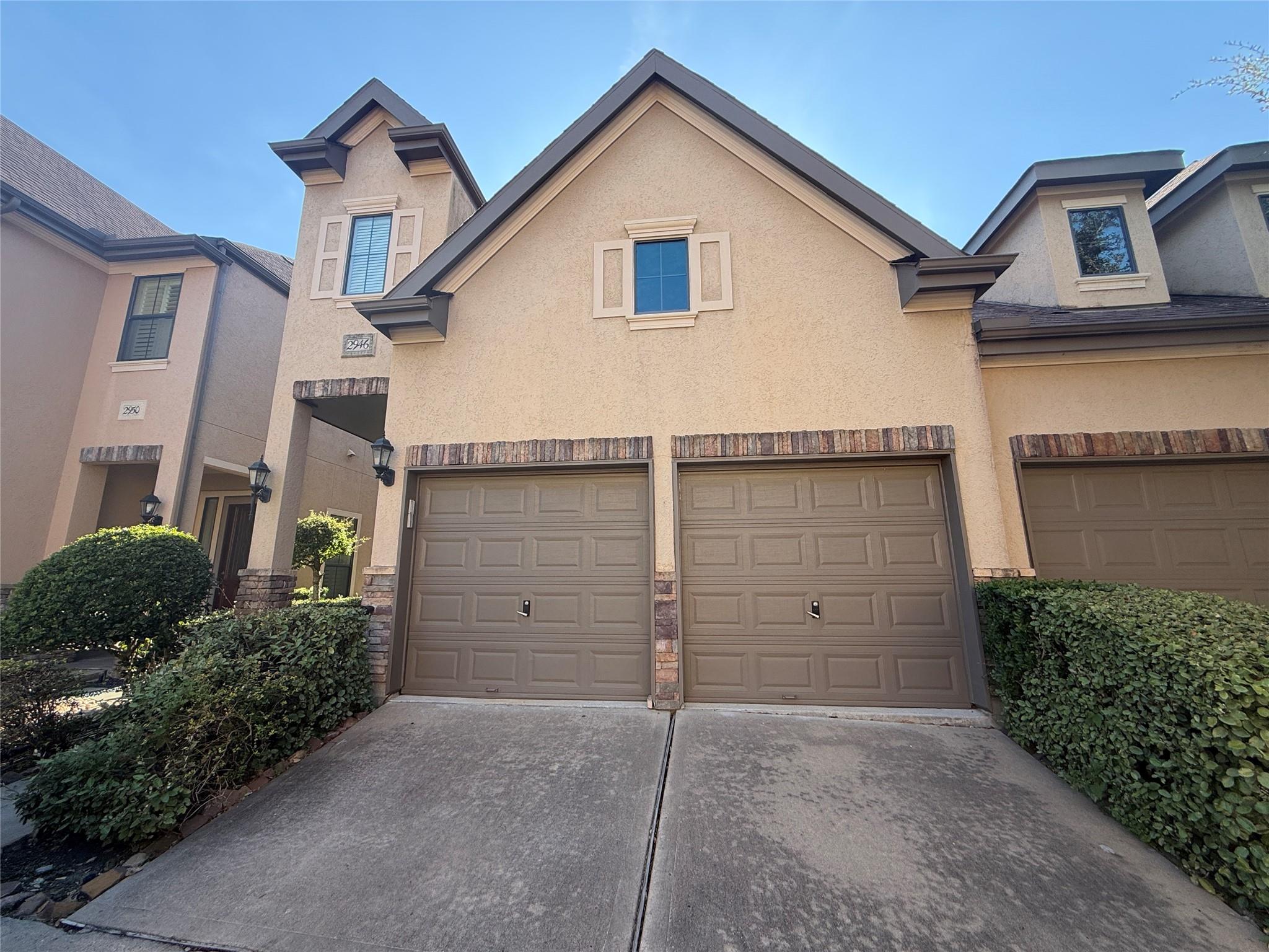 2946 Royal Oaks Crest — photo