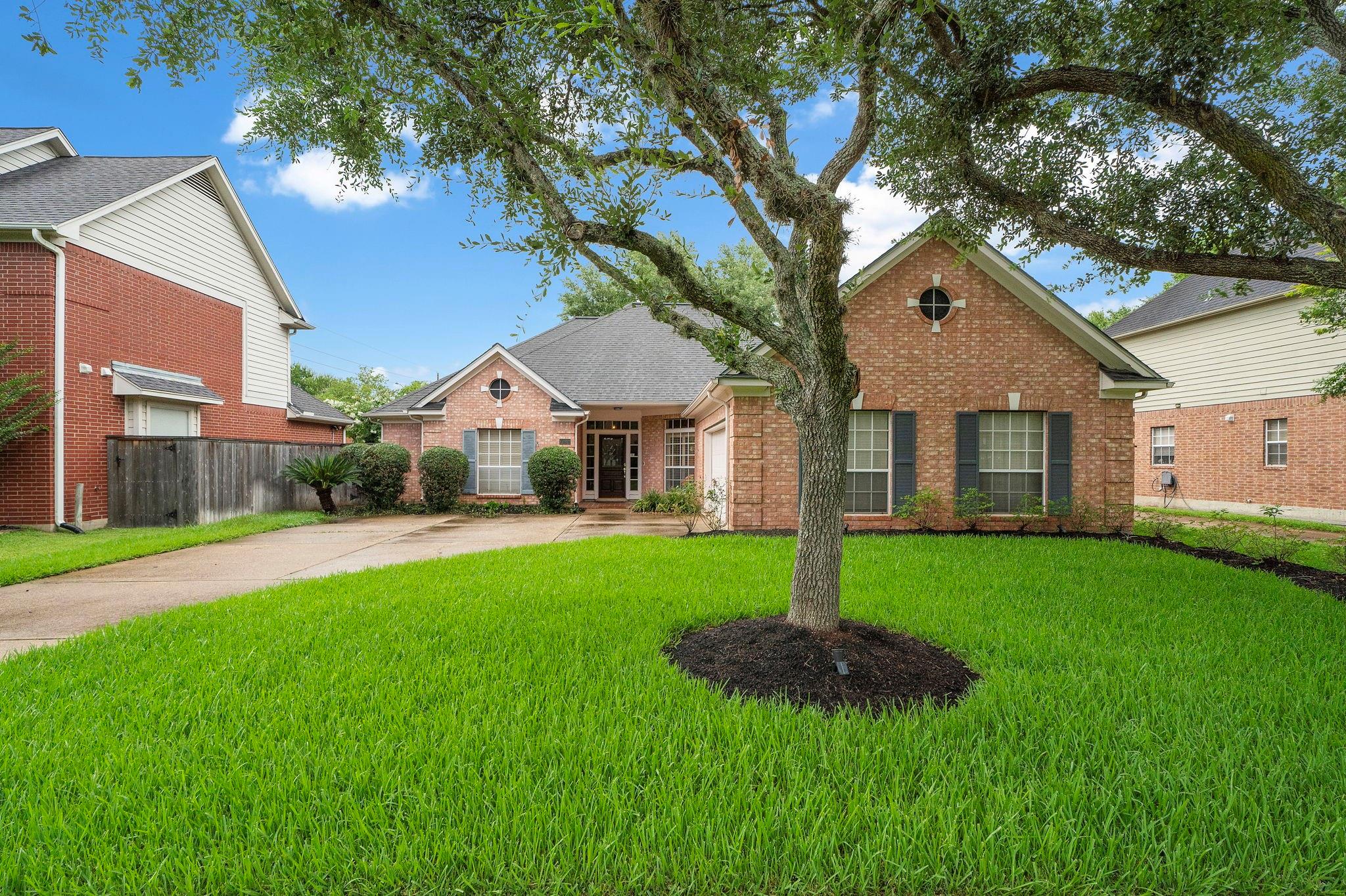7319 Emerald Glen Drive — photo