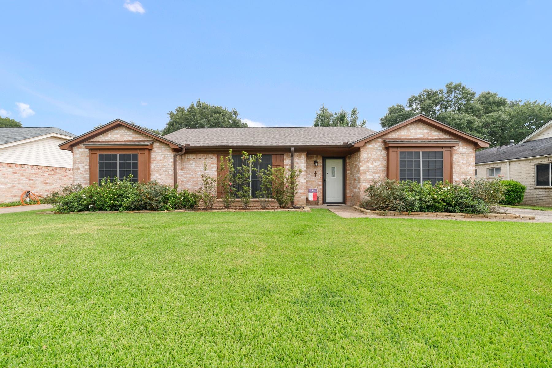 25902 Fairbrook Lane — photo