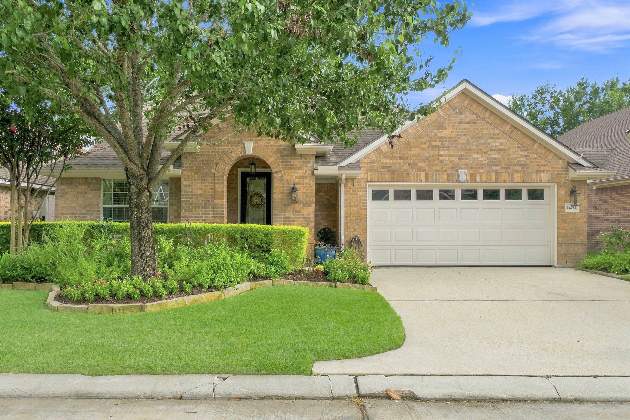15243 Scenic Woodland Drive — photo