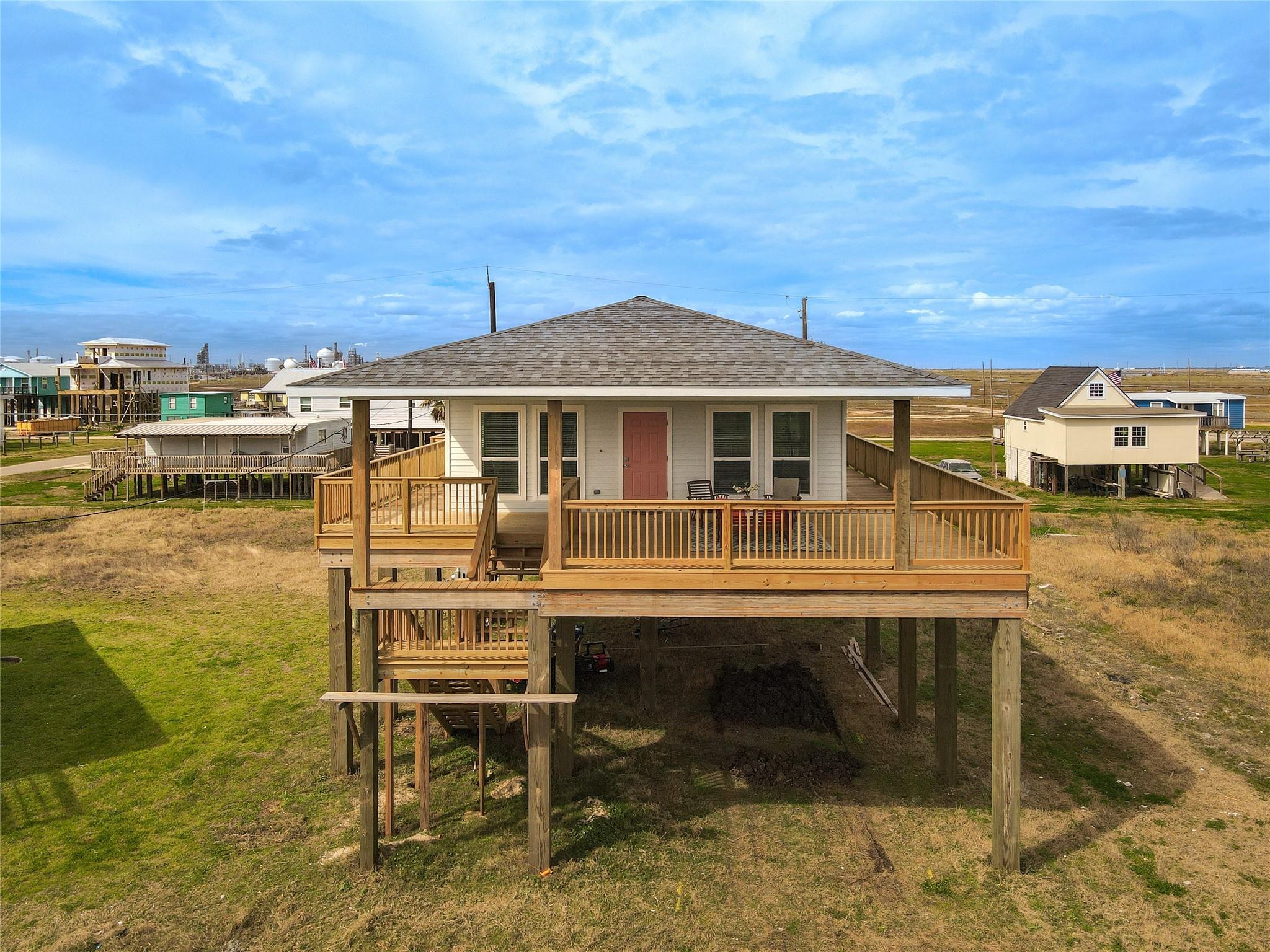 1014 Treaty Dr — photo