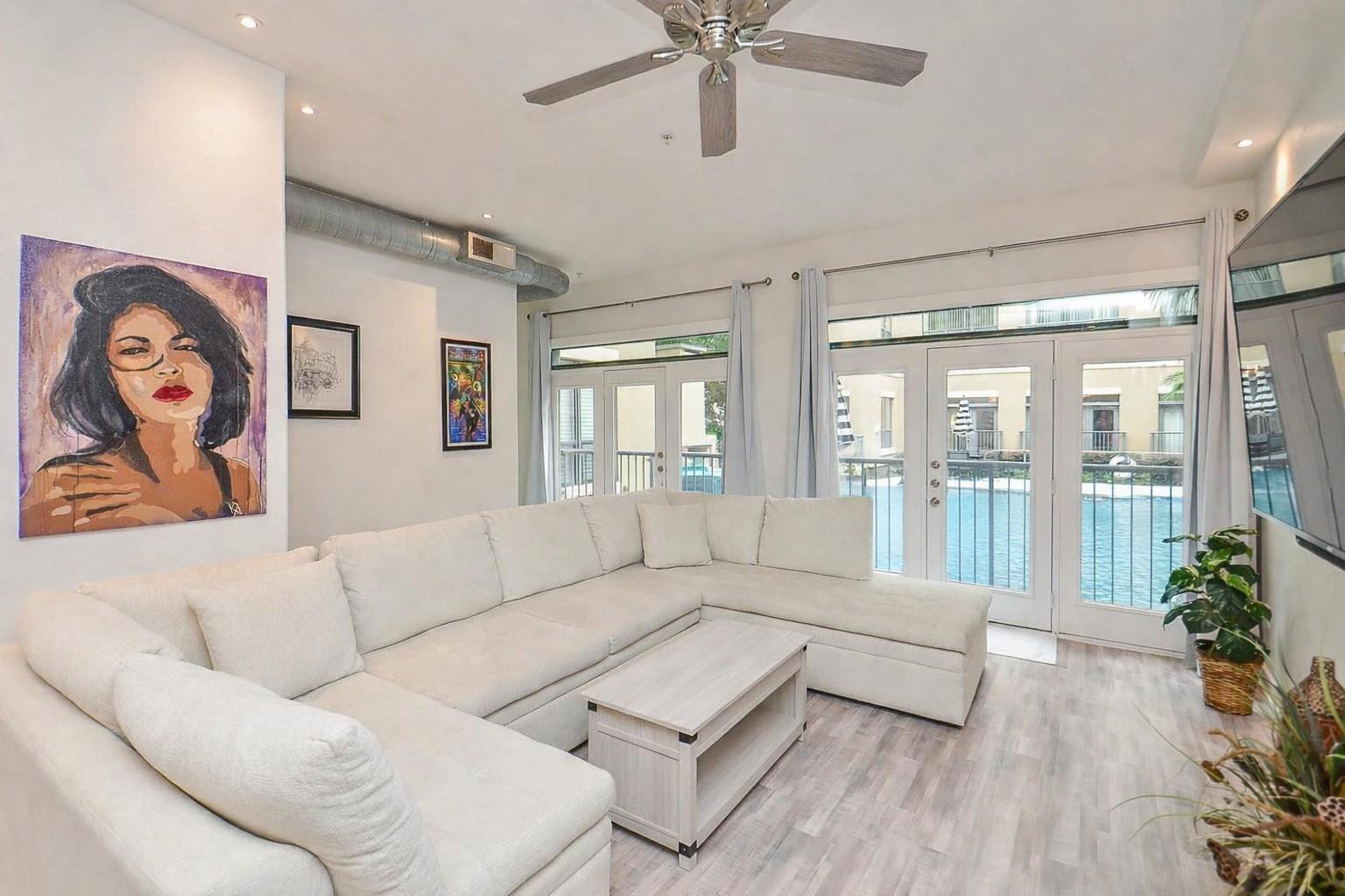 1901 Post Oak Boulevard #1501 — photo