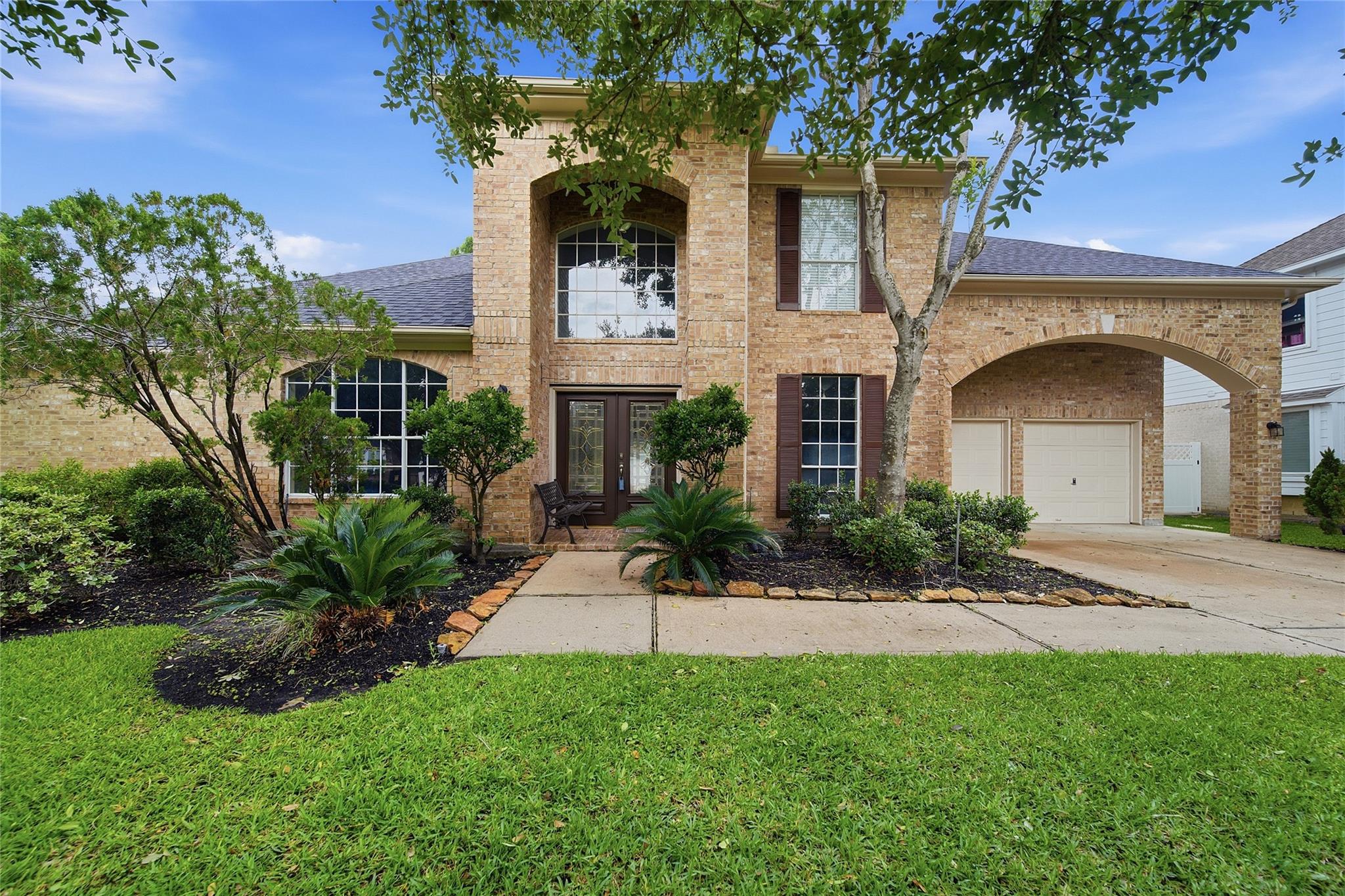 4102 Belvoir Park Drive — photo