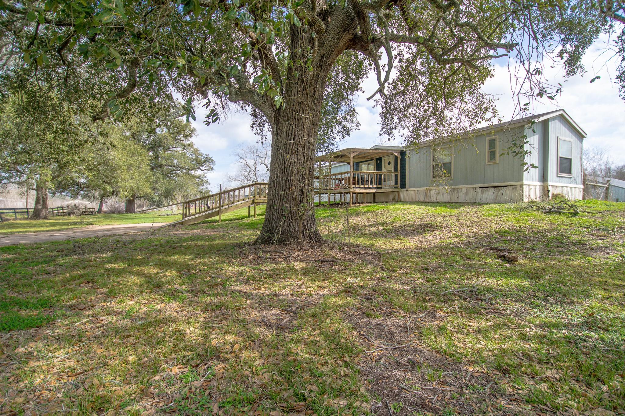 2801 County Road 444 — photo