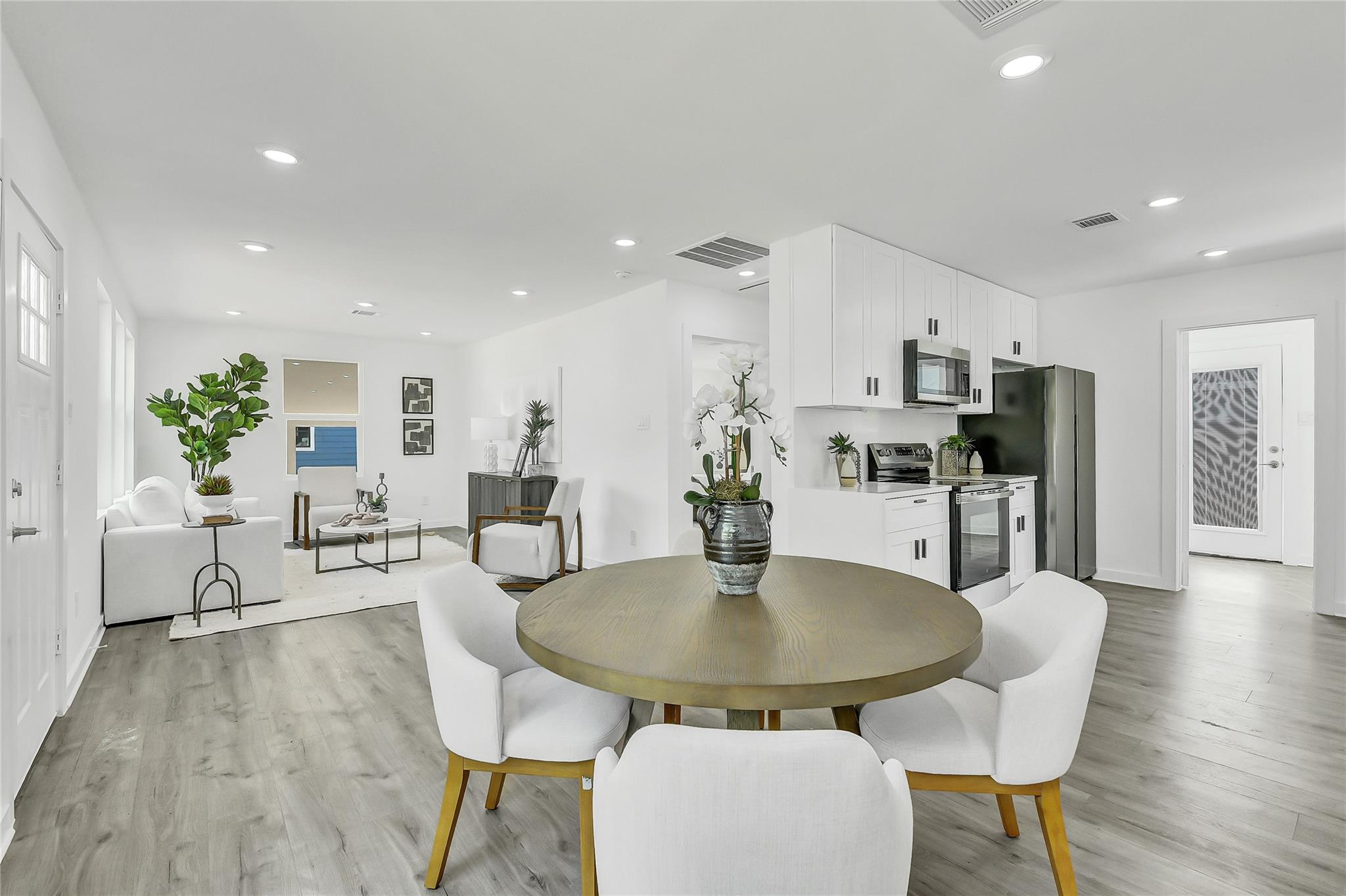 110 Harris Court — photo