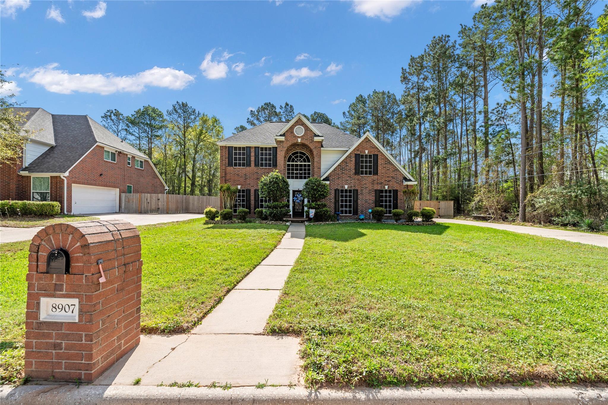 8907 W Rayford Road — photo