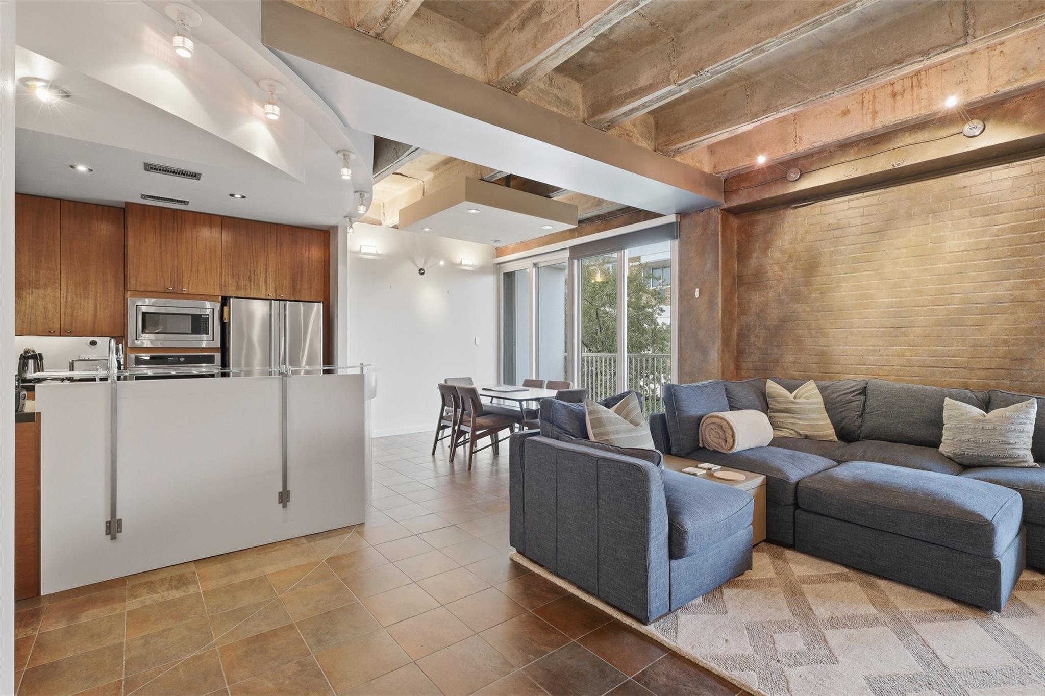3614 Montrose Boulevard #401 — photo