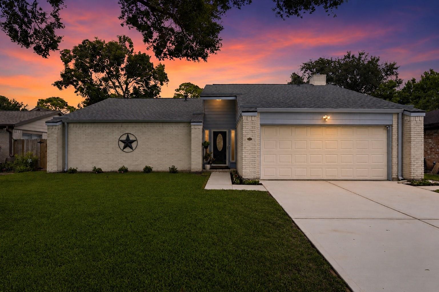 16319 Mill Point Drive — photo
