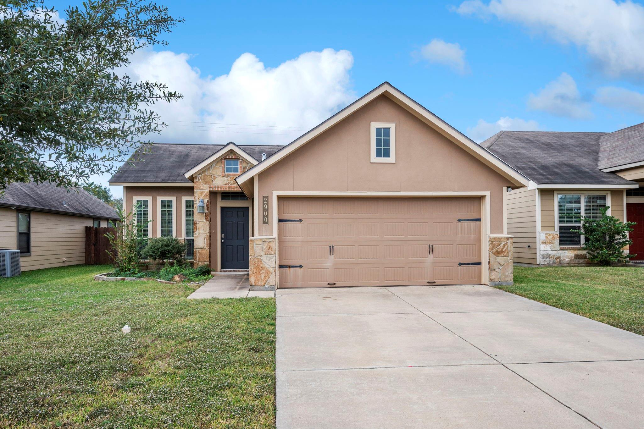 2900 Silver Oak Drive — photo