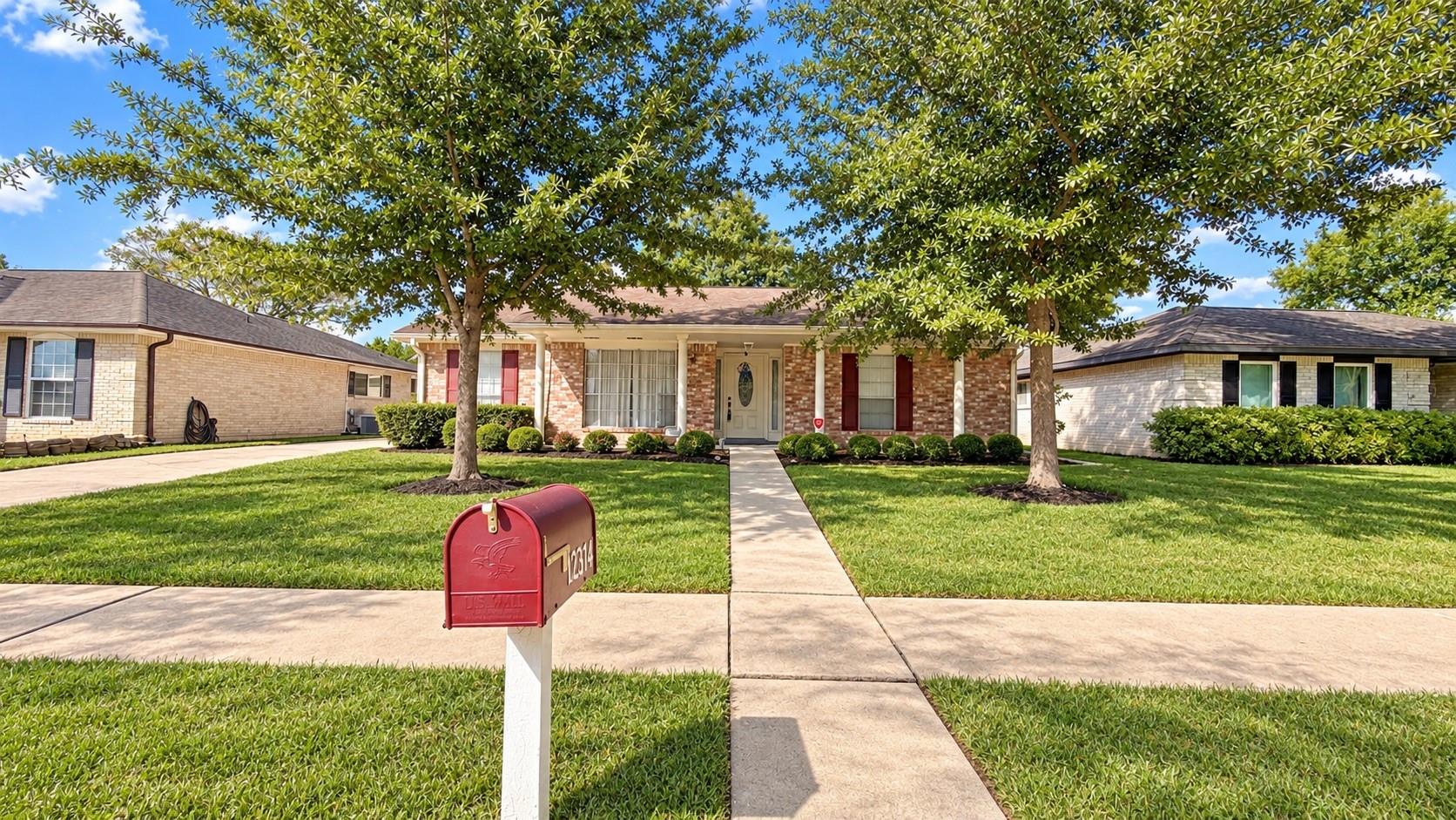12314 Dorrance Lane — photo