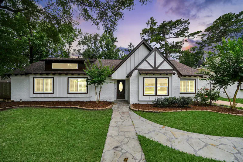 25511 Many Oak Drive — photo