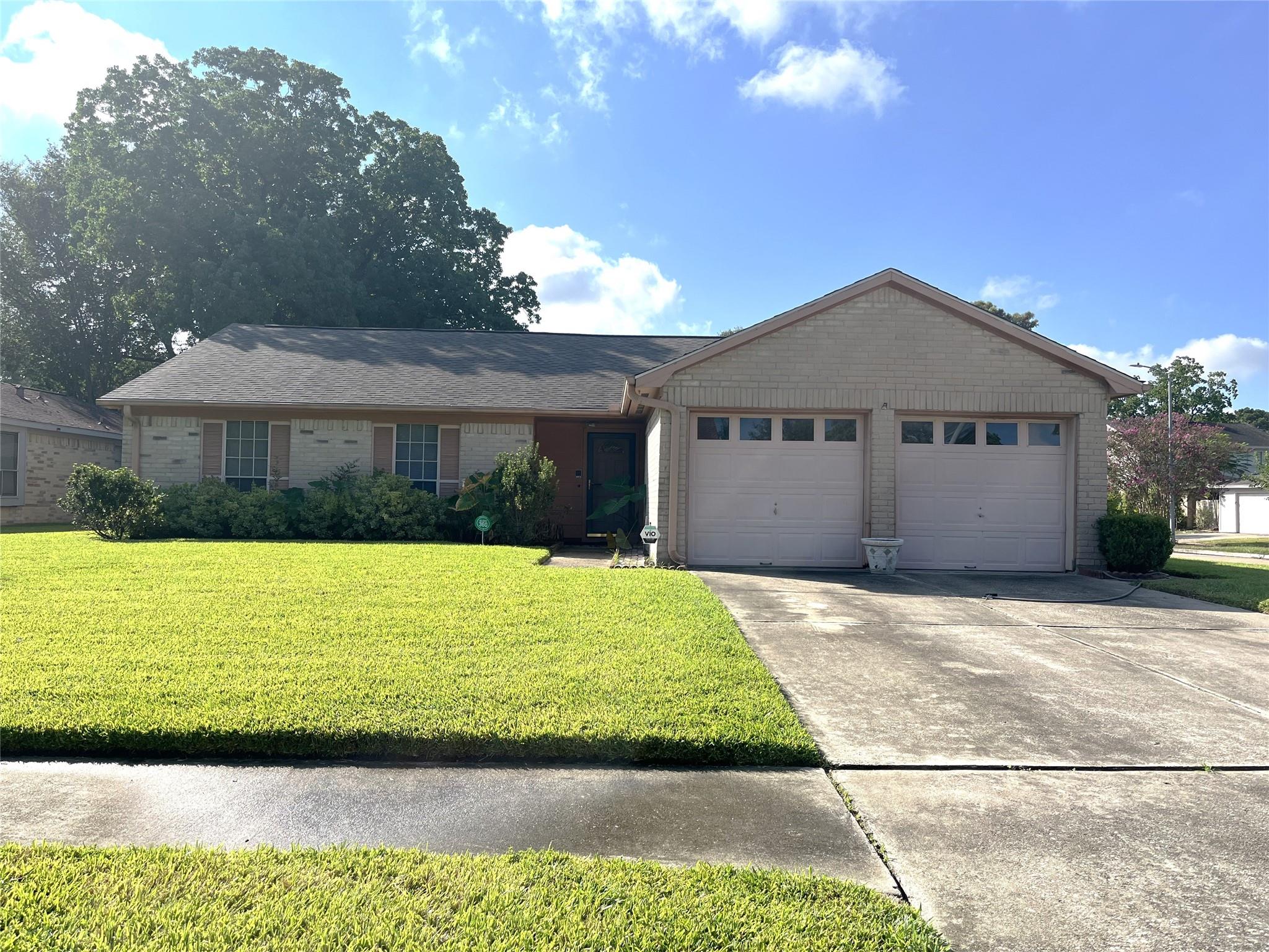 10219 Crescent Moon Drive — photo