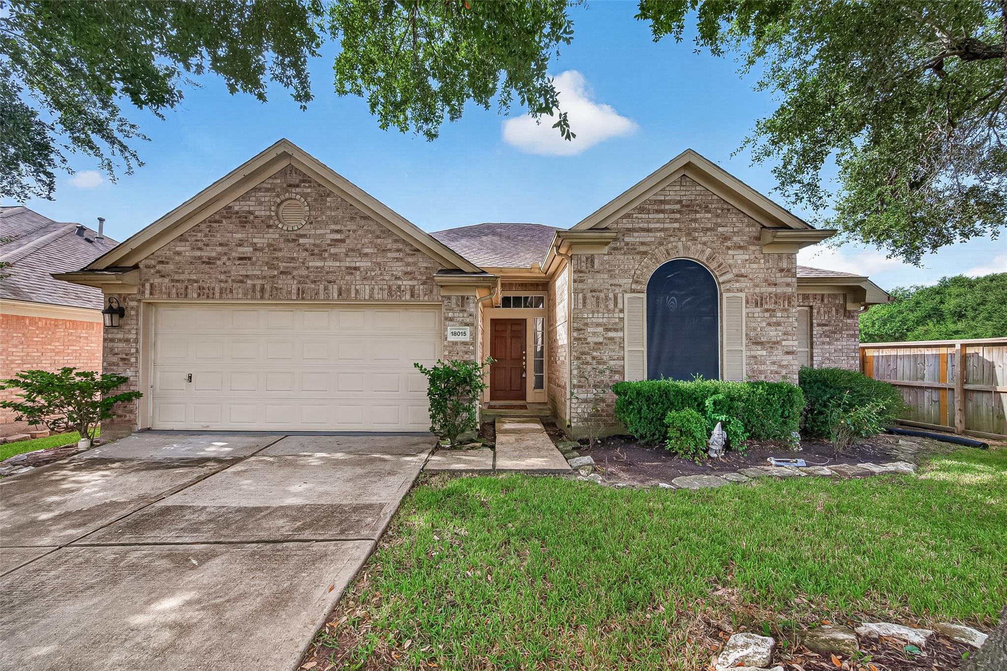 18015 Oak Cottage Court — photo