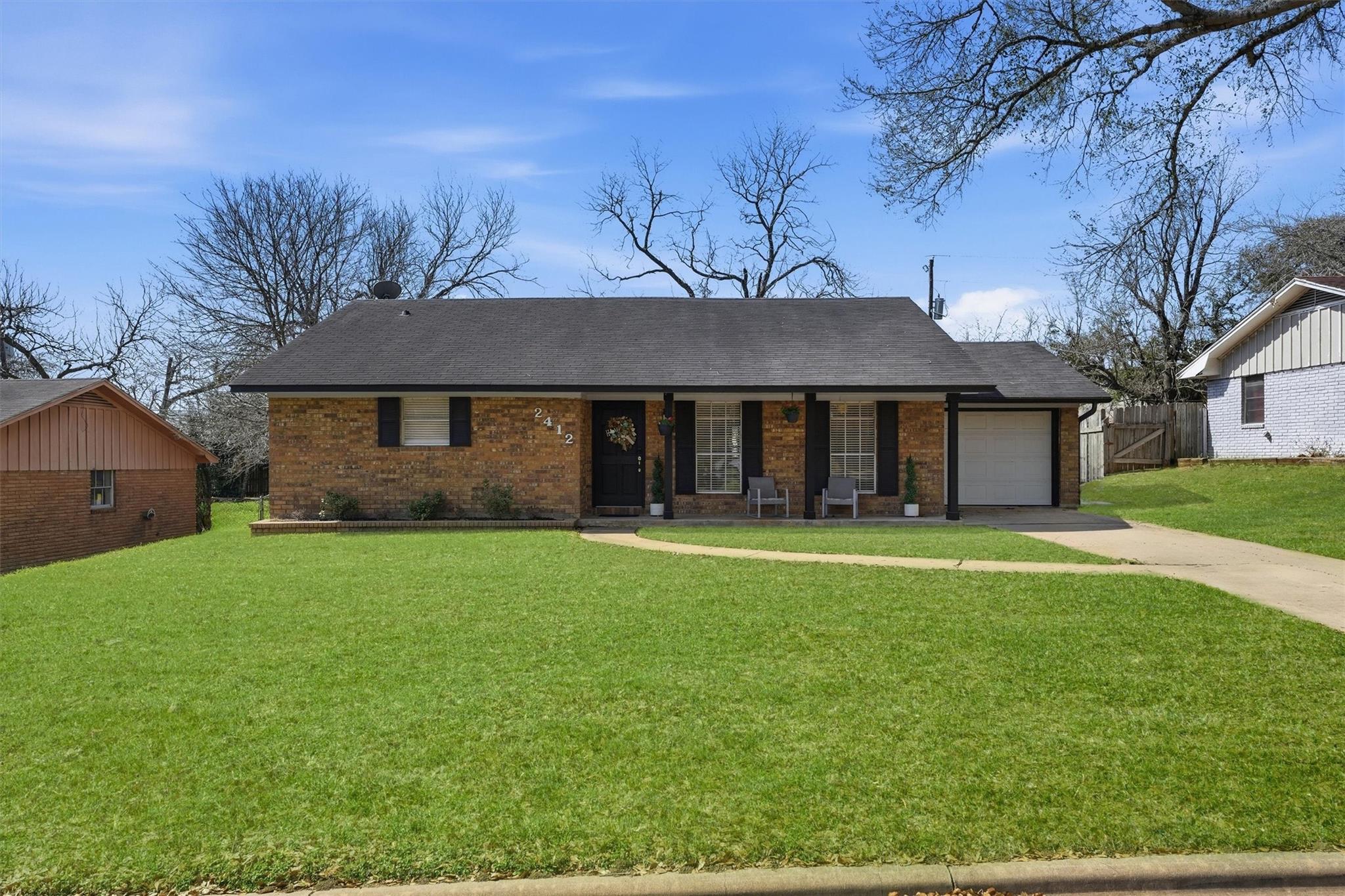 2412 Airline Drive — photo