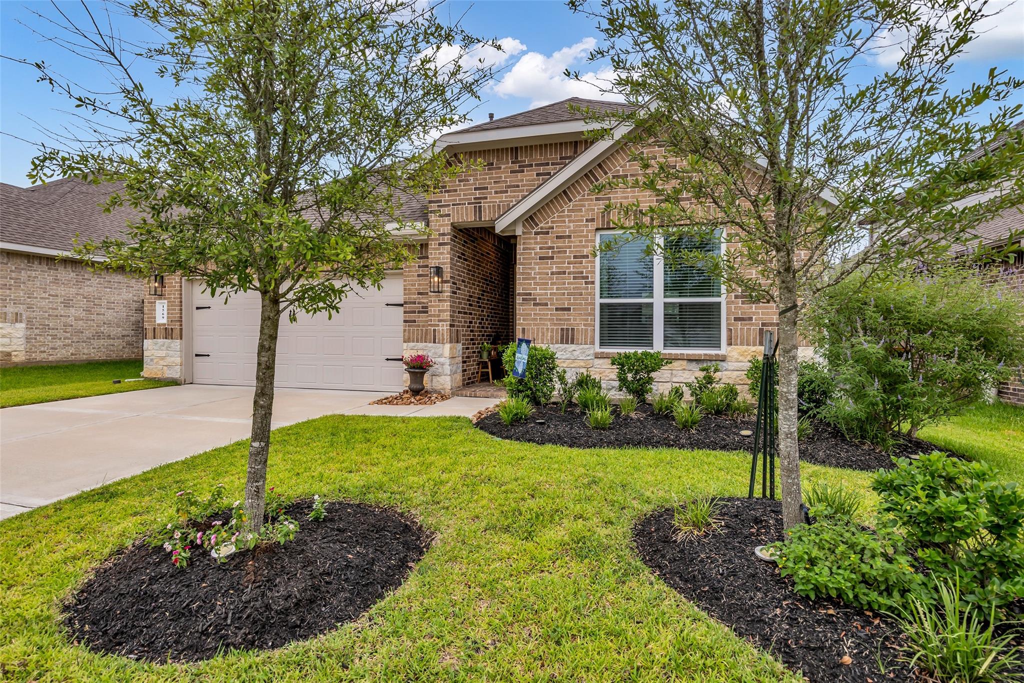 1569 Oakdale Crest Road — photo