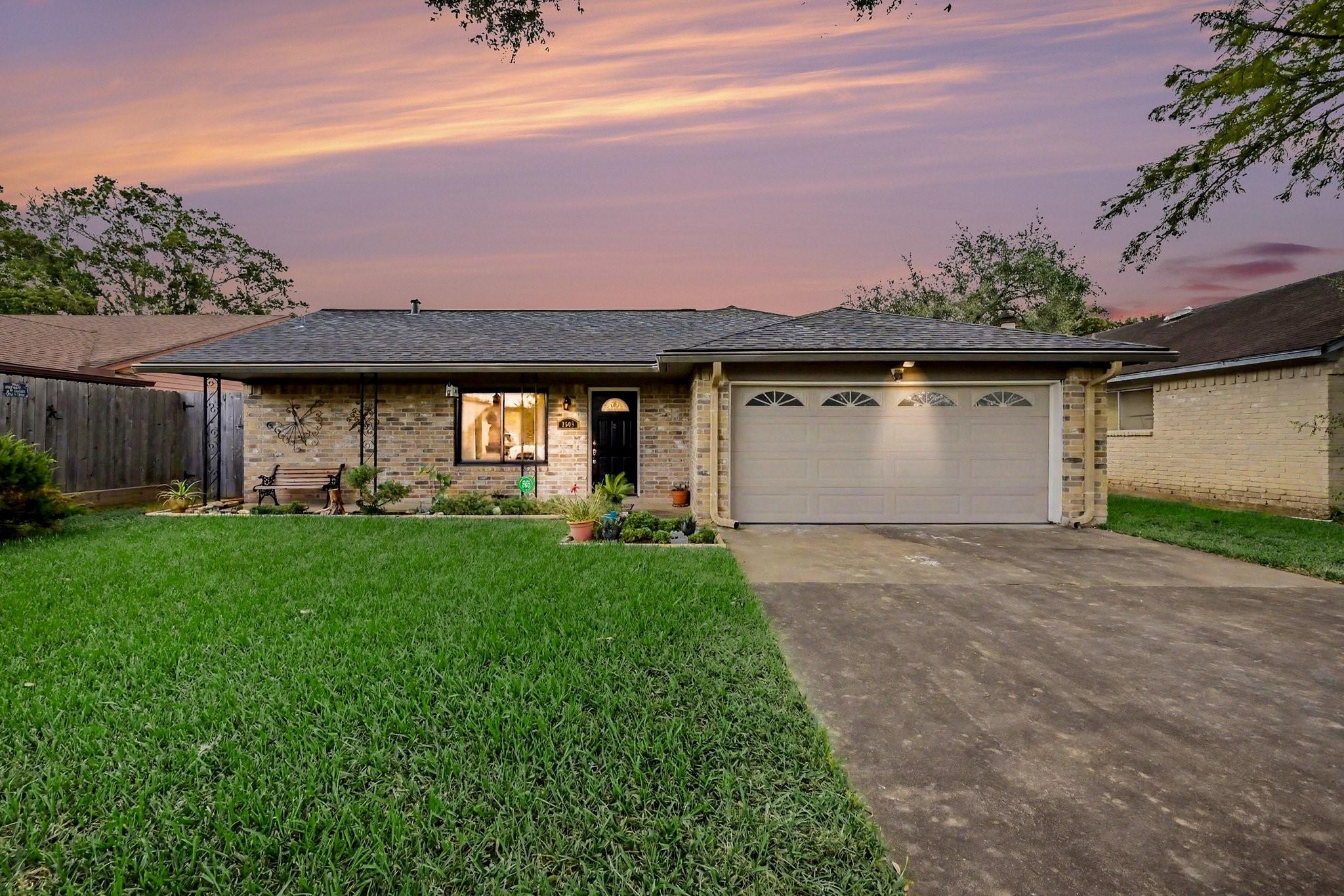 2508 Village Circle Drive — photo