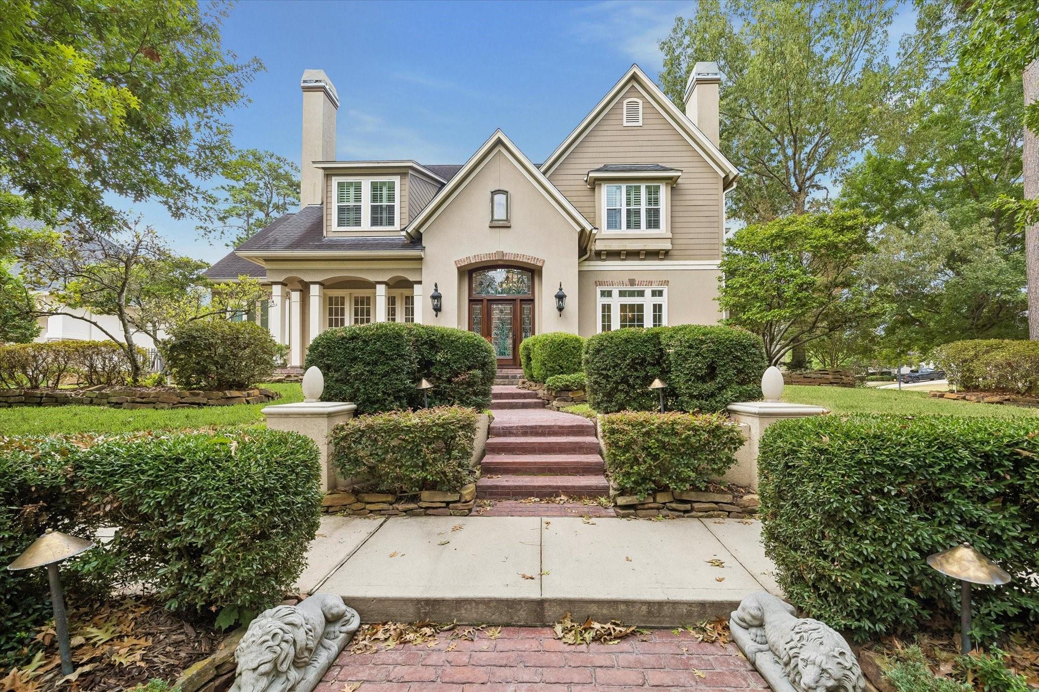 15 Golf Links Court — photo