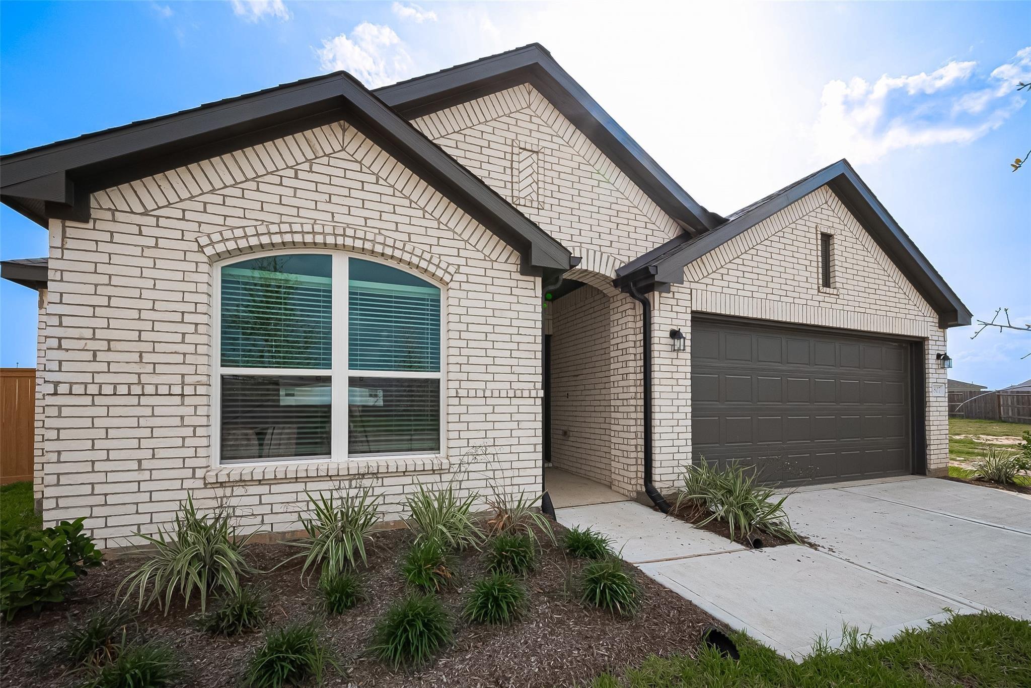 16032 Sandy Koufax Court — photo