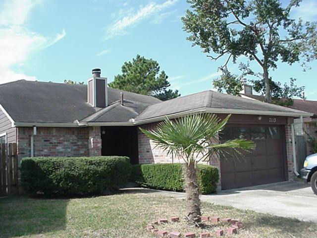 7113 Goldendale Court — photo