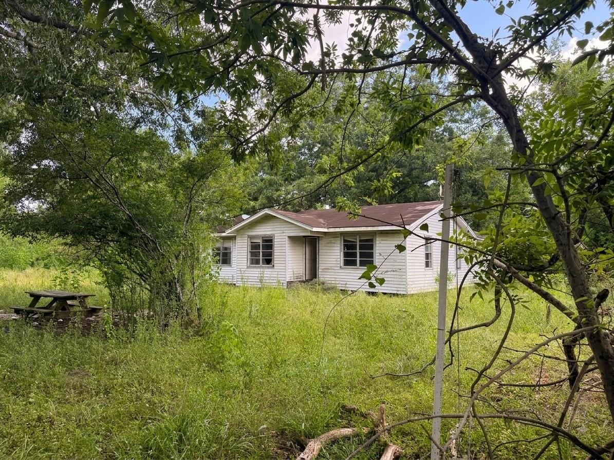 174 Bailey Road, Angleton, TX 77515 — photo 2