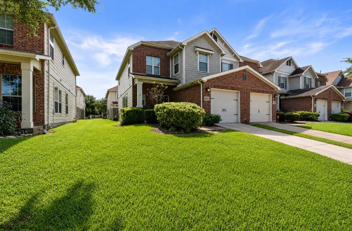 8011 Fisher Glen Lane — photo
