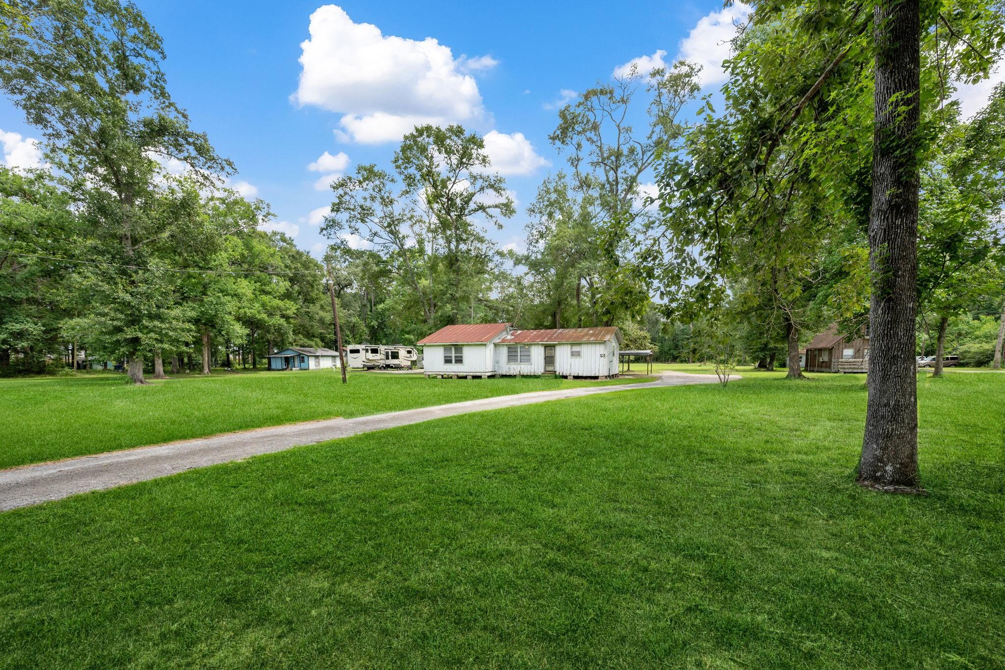 21000 Buck Knoll Road — photo