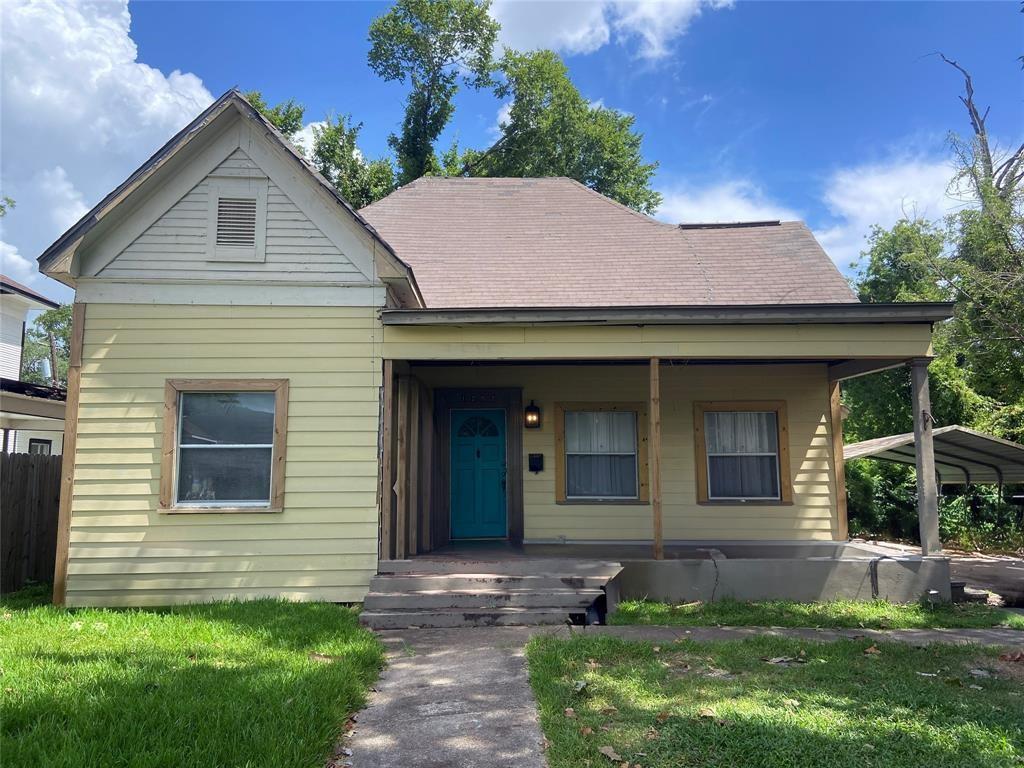 1202 Pine Avenue — photo