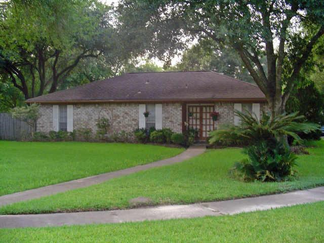 6202 Wagonwheel Circle — photo