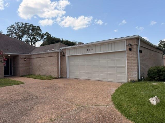 418 Fox Briar Lane — photo
