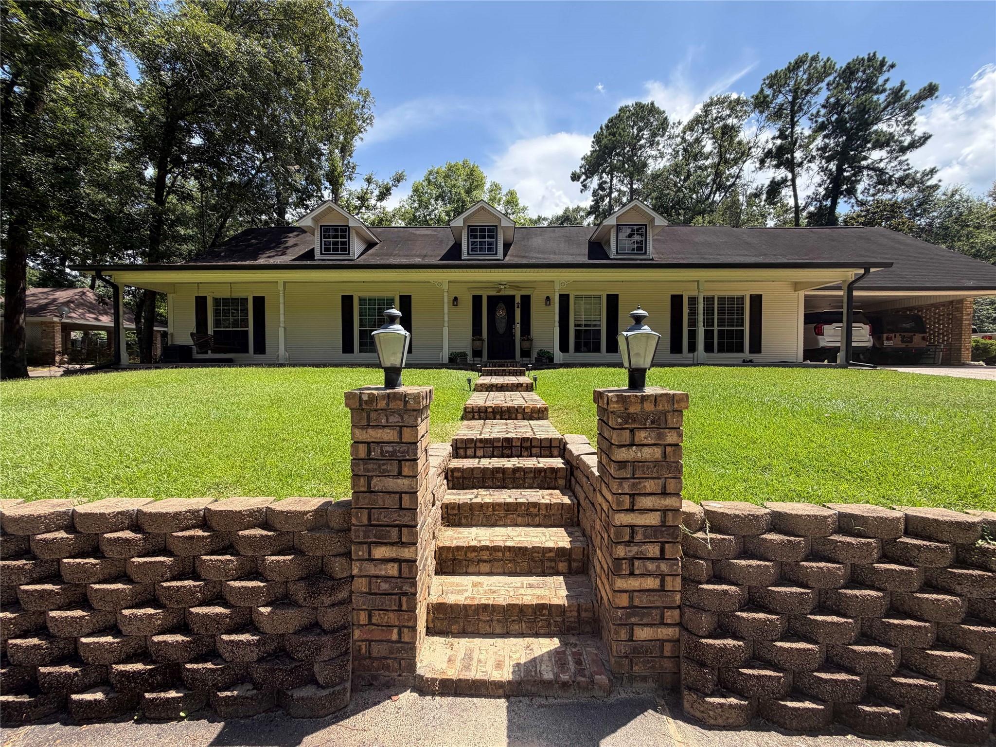 936 Hunterwood Drive — photo