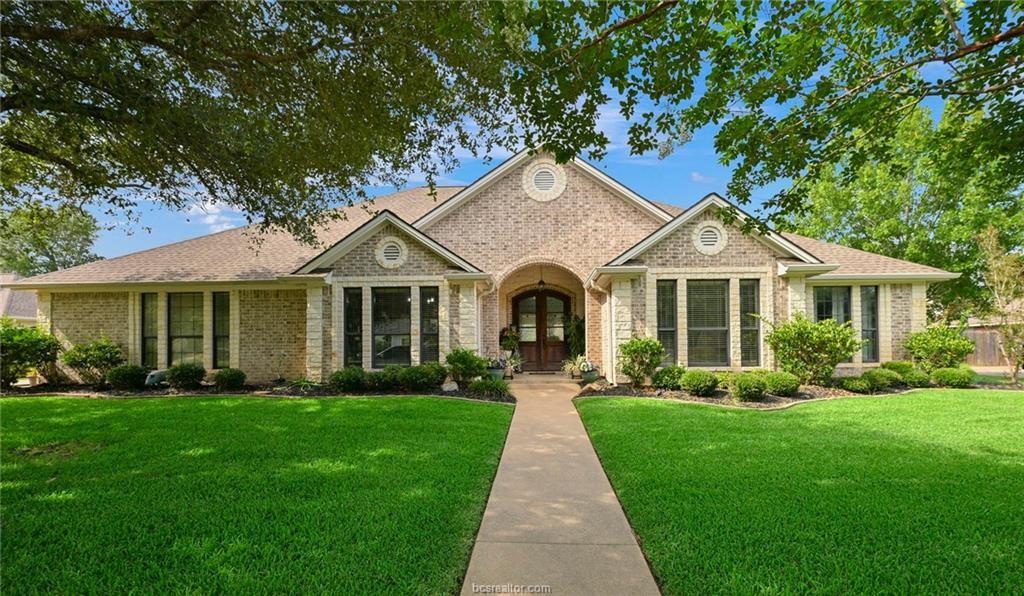 1108 Honeysuckle Ln — photo