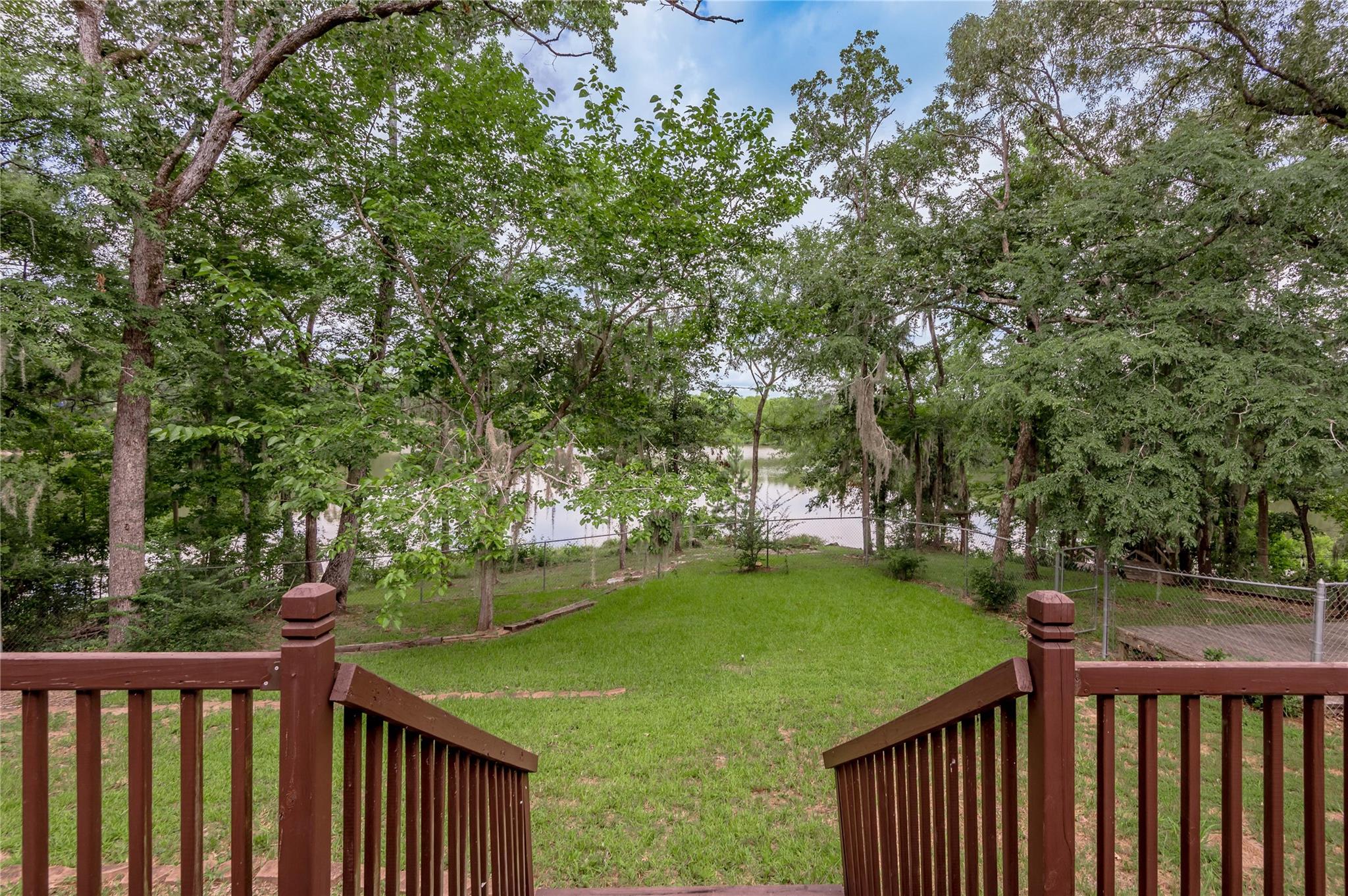 221 Chestnut Bend — photo